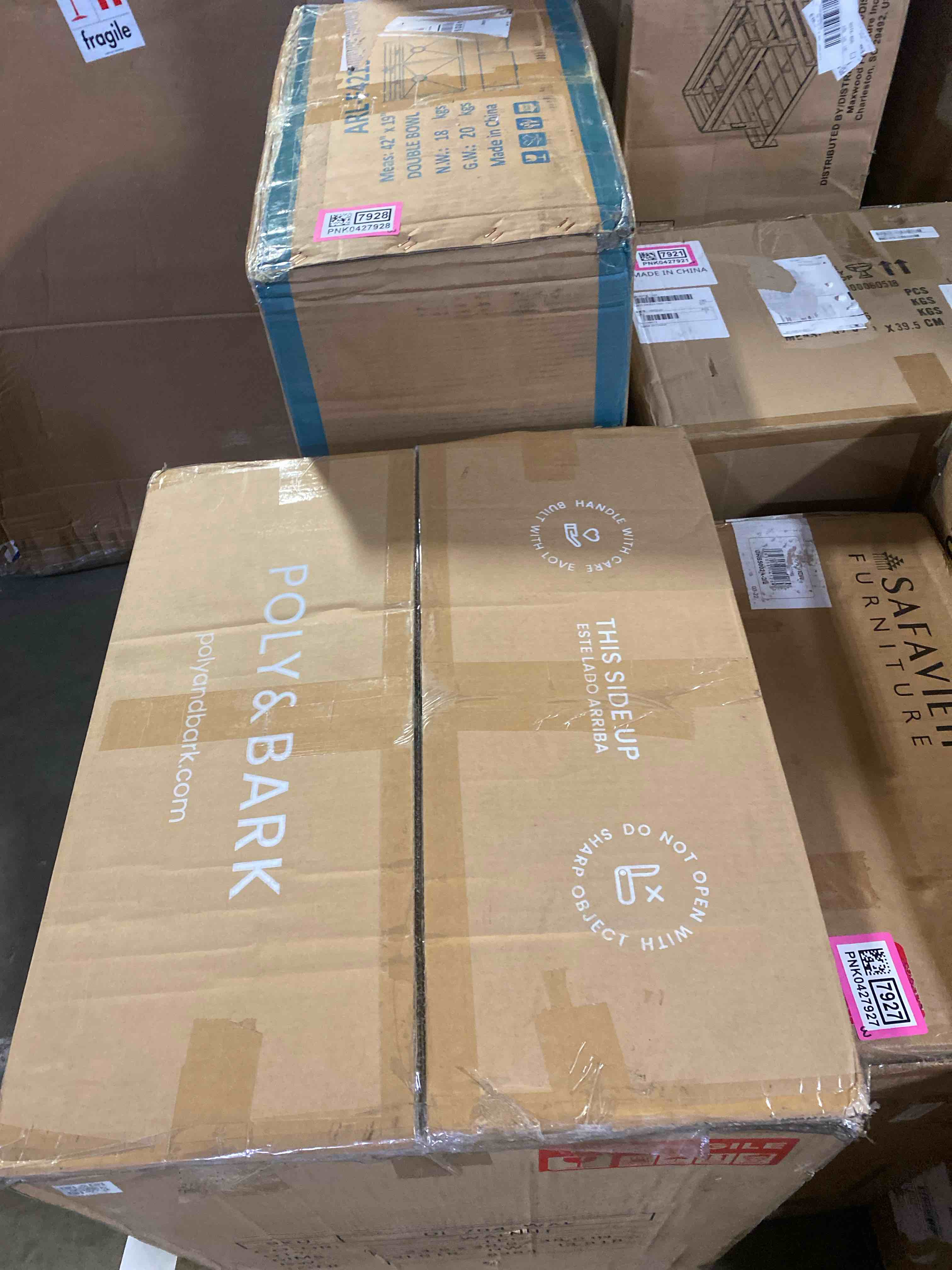 https://s3.amazonaws.com/lotting-images-prod/phillipi/PNK0427929_1729707665529.jpeg