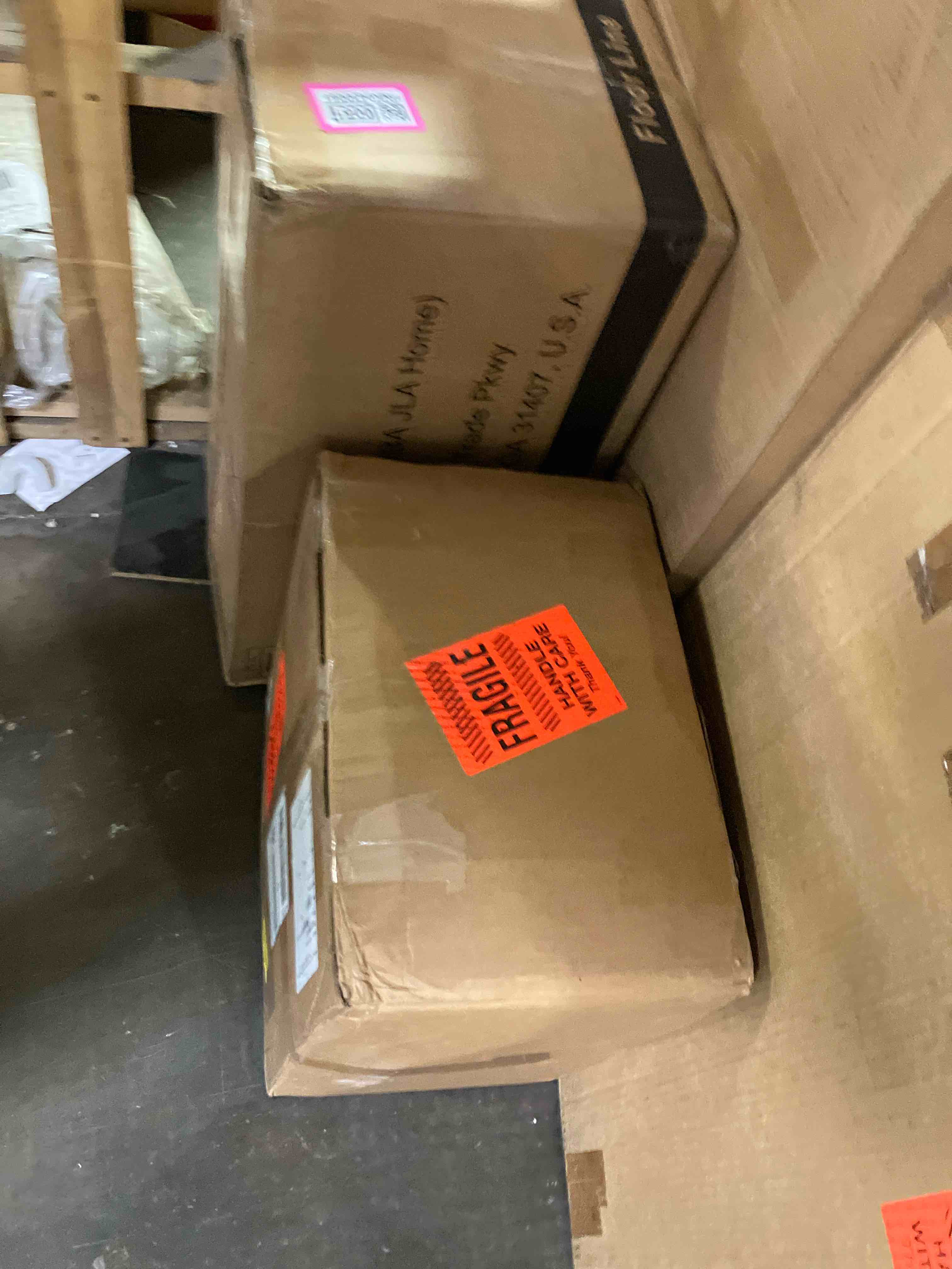https://s3.amazonaws.com/lotting-images-prod/phillipi/PNK0430050_1757104214706.jpeg