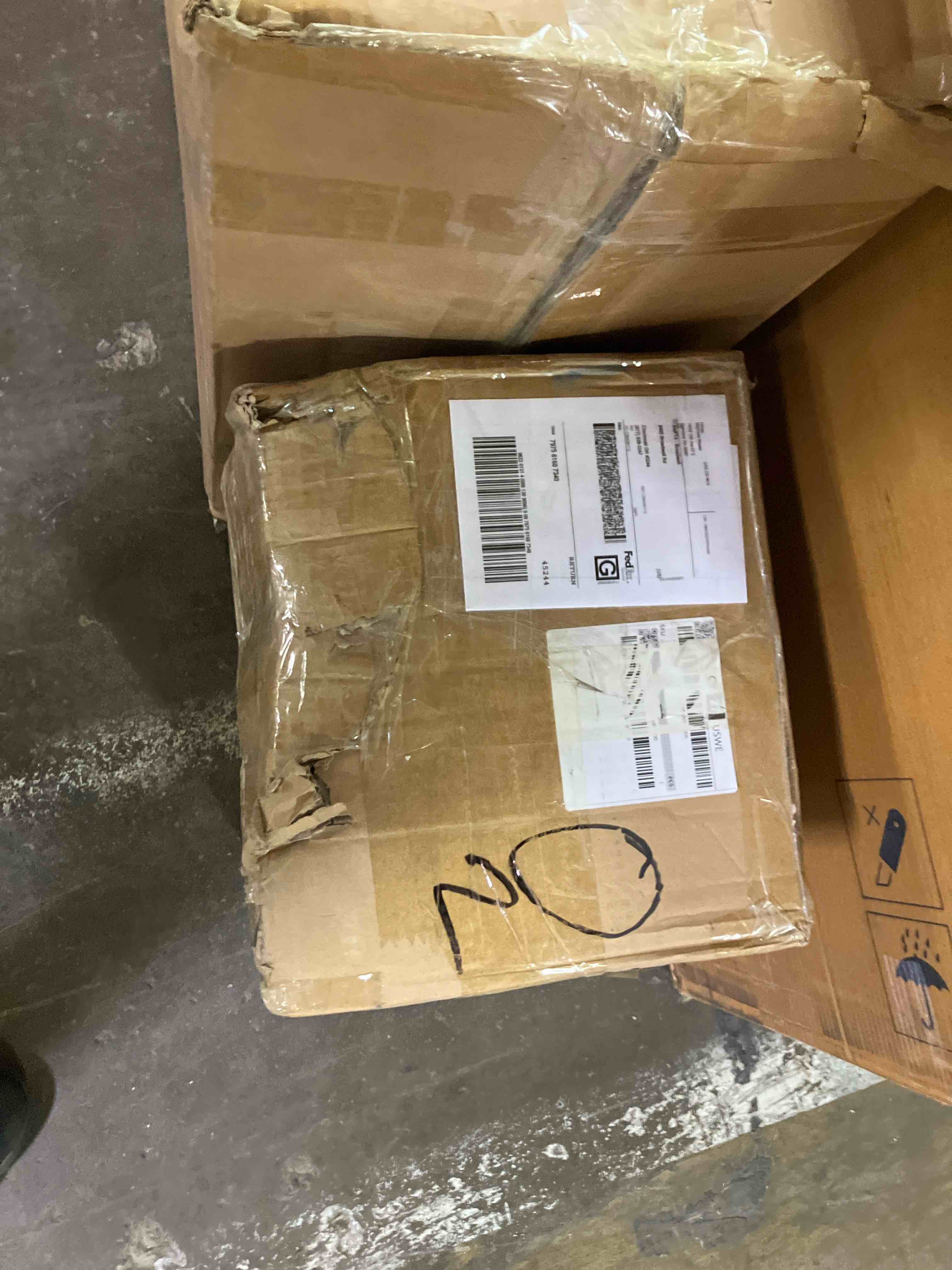 https://s3.amazonaws.com/lotting-images-prod/phillipi/PNK0430055_1757103057838.jpeg