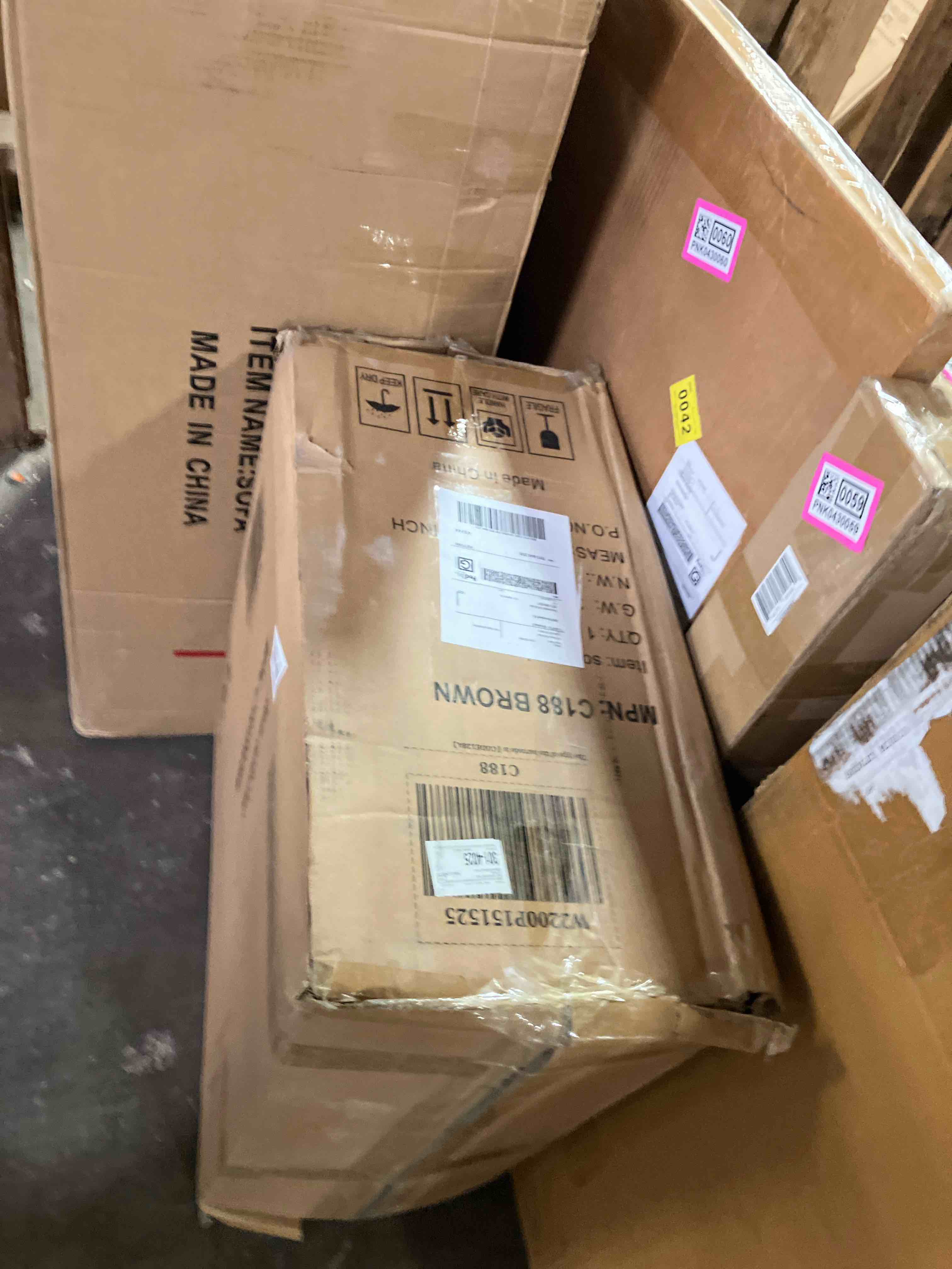 https://s3.amazonaws.com/lotting-images-prod/phillipi/PNK0430056_1757103006436.jpeg
