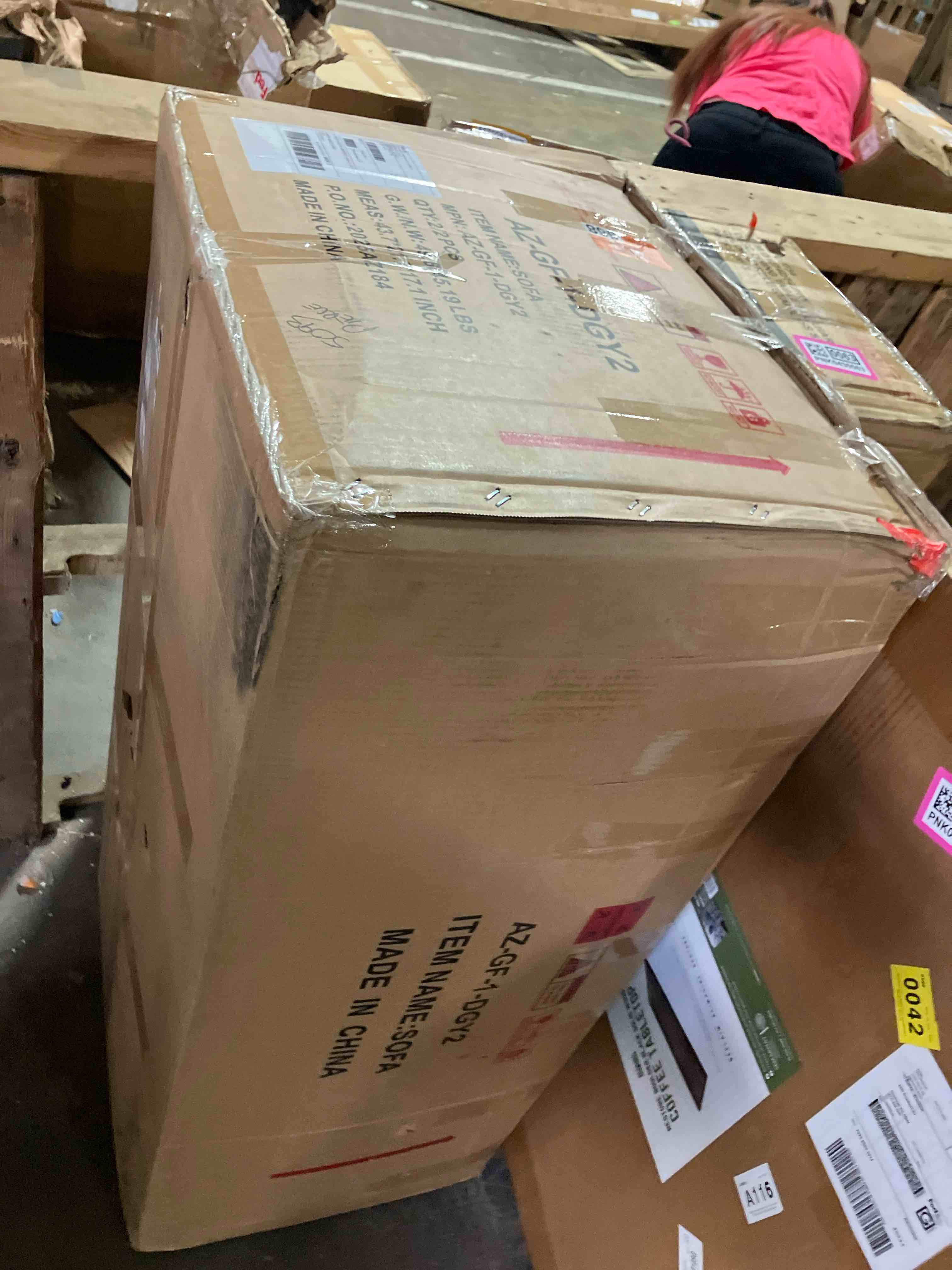 https://s3.amazonaws.com/lotting-images-prod/phillipi/PNK0430057_1757102934254.jpeg