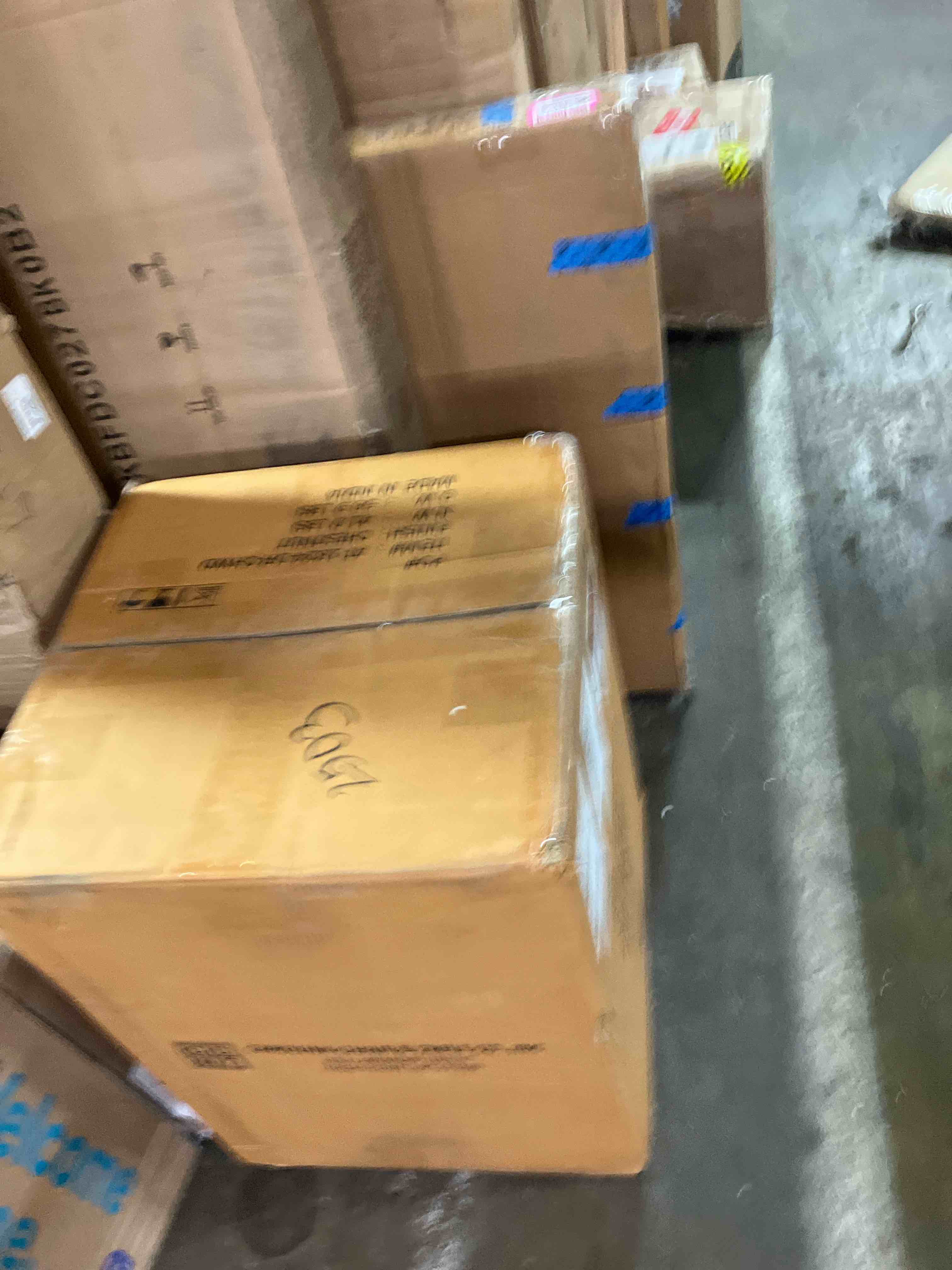 https://s3.amazonaws.com/lotting-images-prod/phillipi/PNK0430067_1757101769529.jpeg