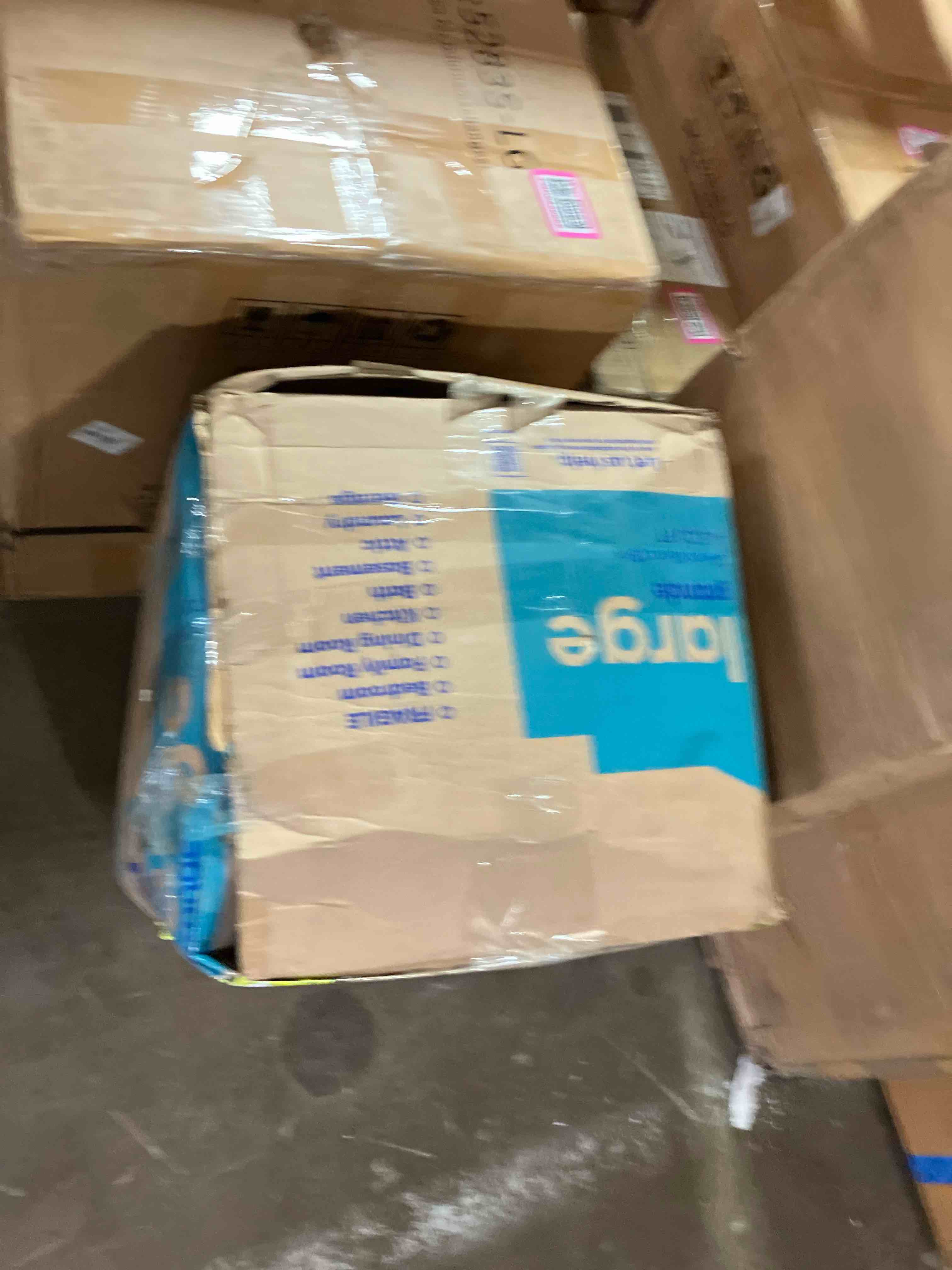 https://s3.amazonaws.com/lotting-images-prod/phillipi/PNK0430068_1757101681589.jpeg