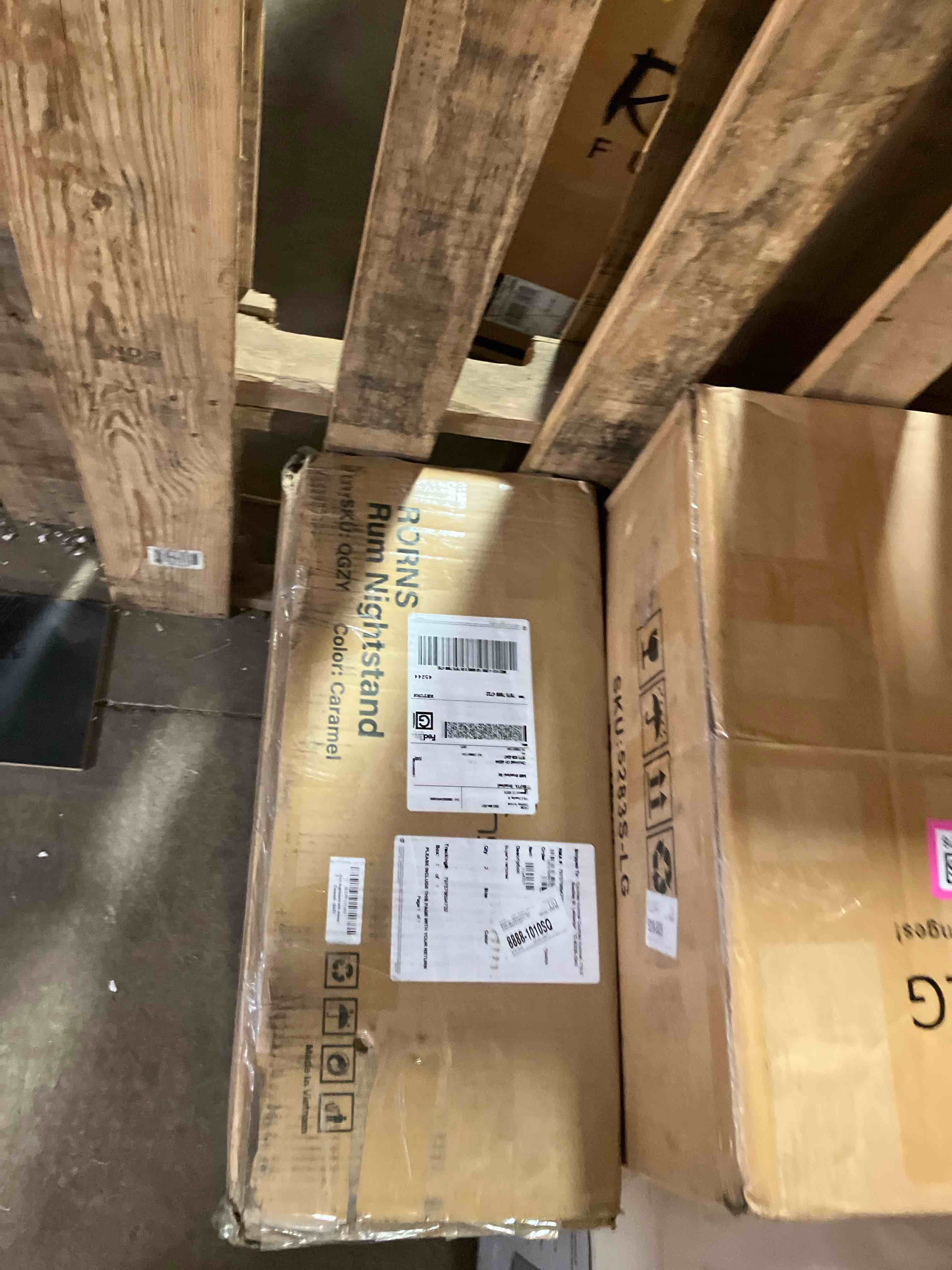 https://s3.amazonaws.com/lotting-images-prod/phillipi/PNK0430071_1757101193059.jpeg