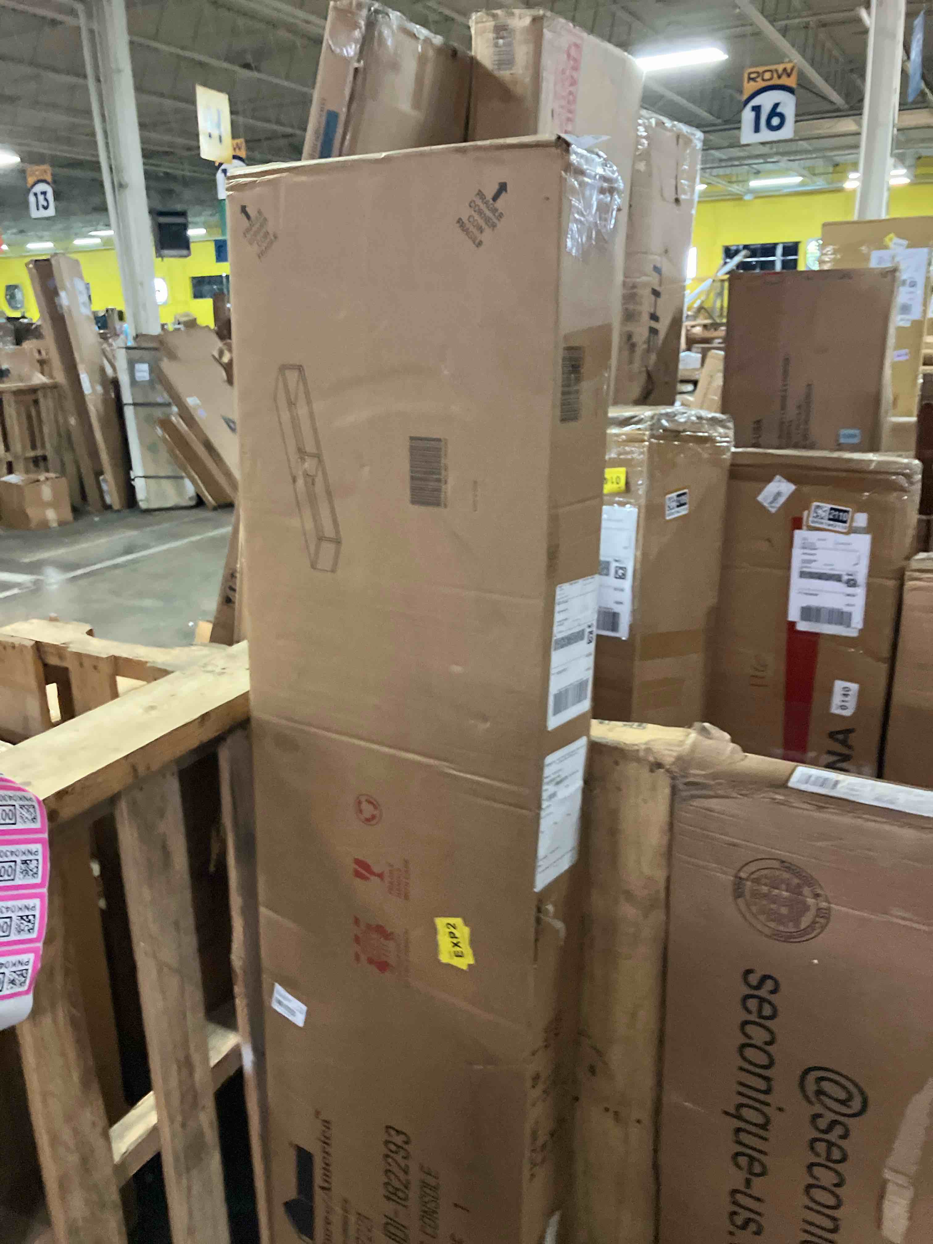 https://s3.amazonaws.com/lotting-images-prod/phillipi/PNK0430078_1757100621694.jpeg