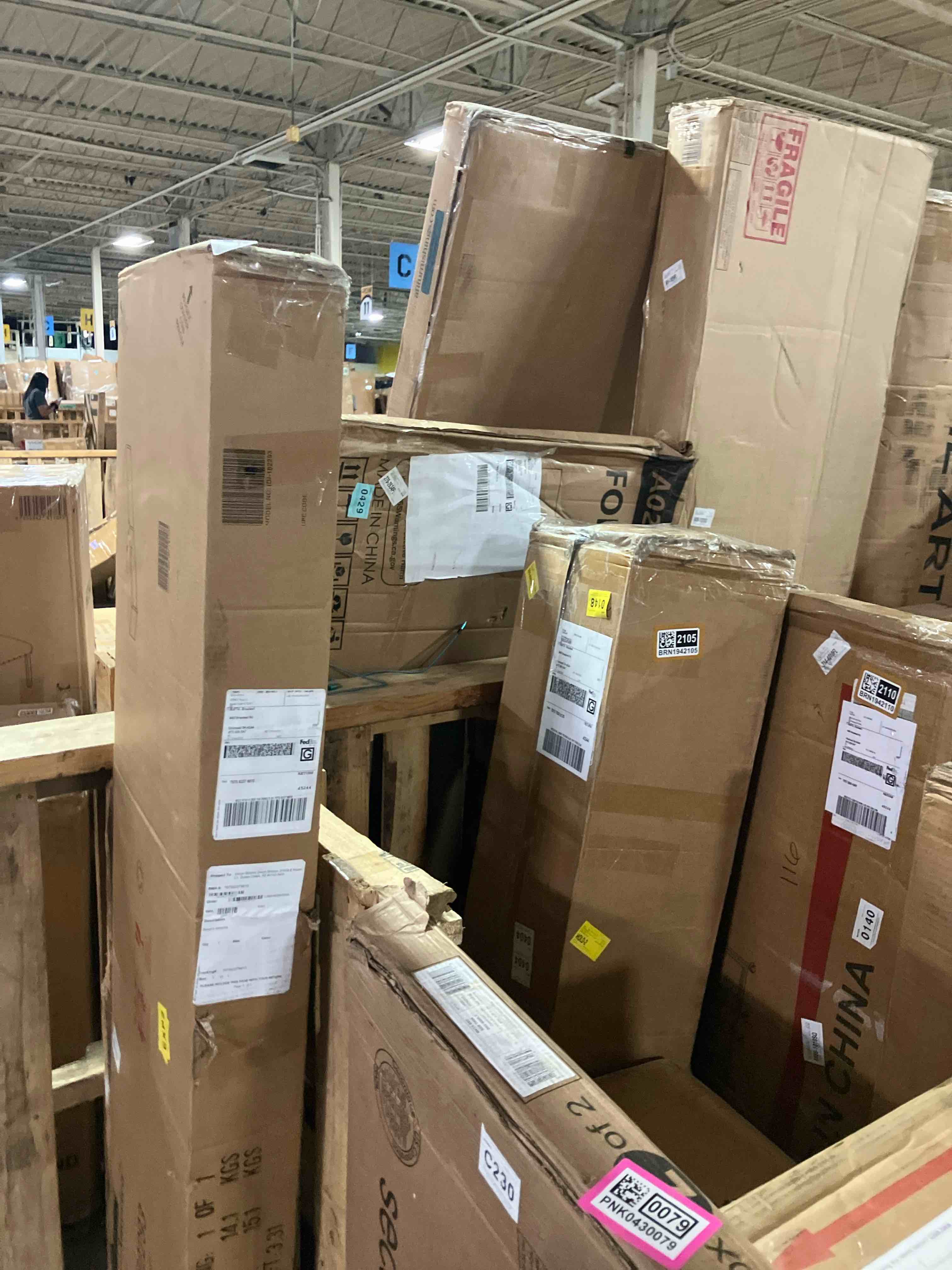 https://s3.amazonaws.com/lotting-images-prod/phillipi/PNK0430078_1757100623390.jpeg