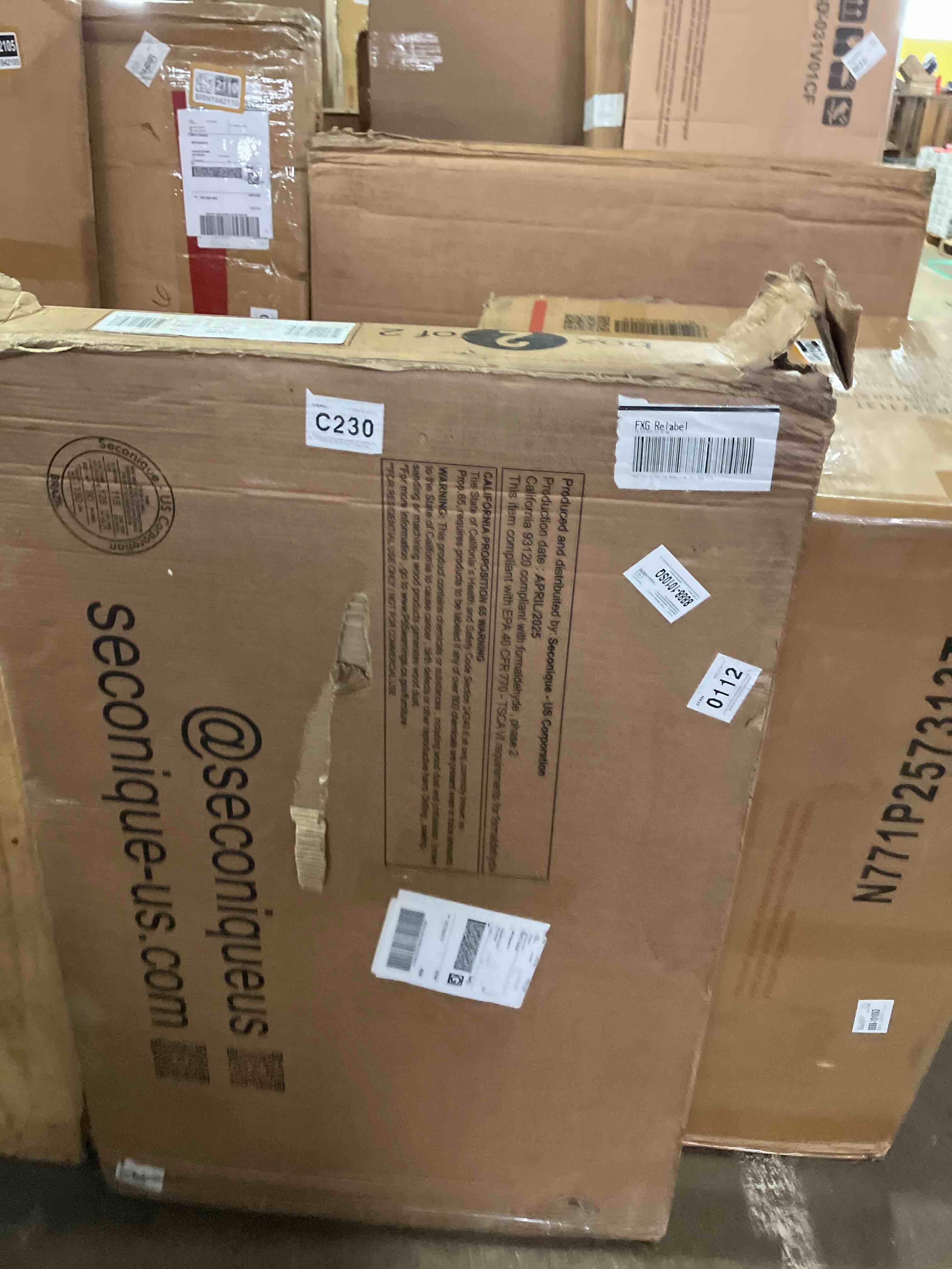 https://s3.amazonaws.com/lotting-images-prod/phillipi/PNK0430079_1757100471177.jpeg