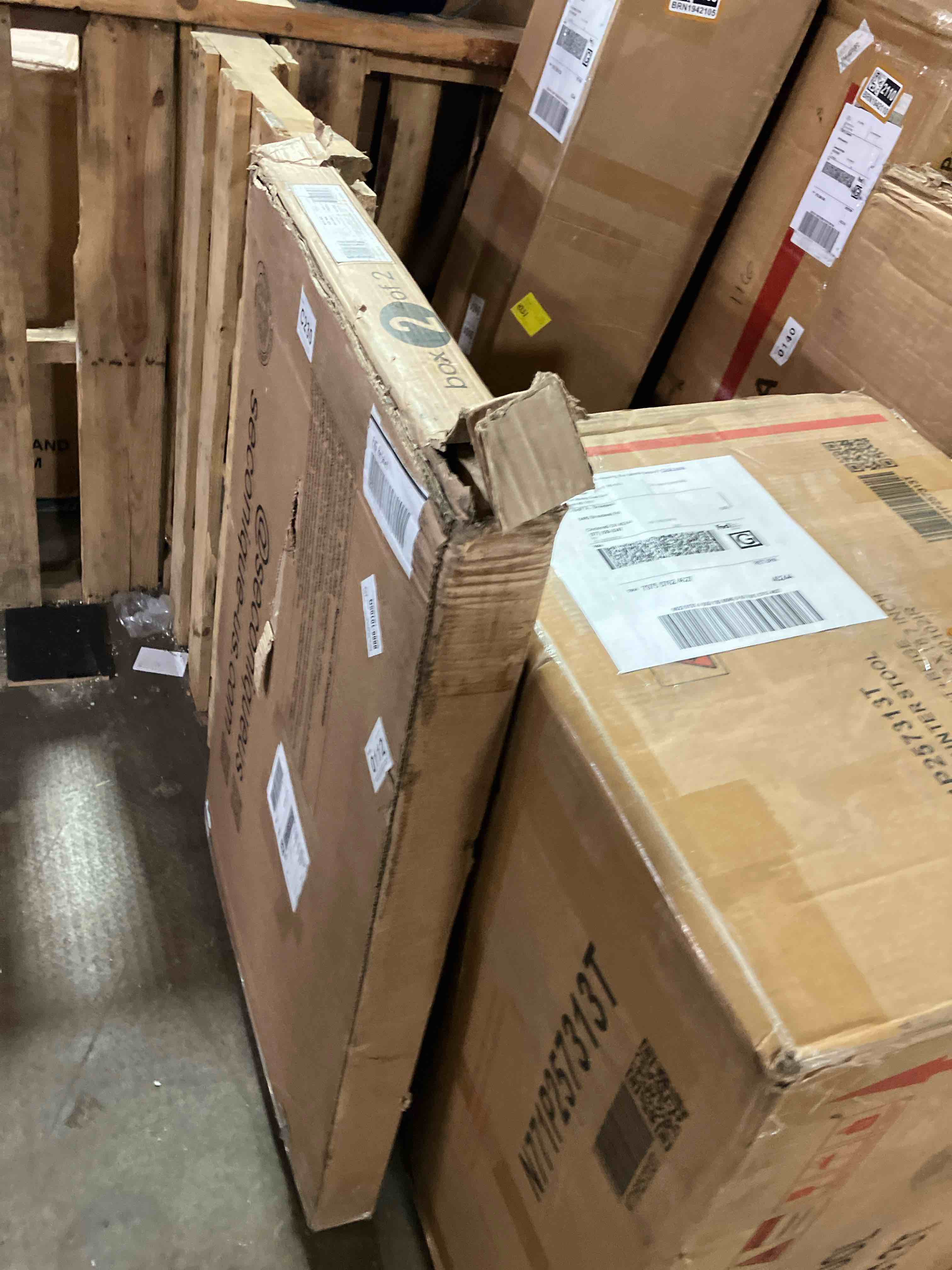 https://s3.amazonaws.com/lotting-images-prod/phillipi/PNK0430079_1757100473485.jpeg