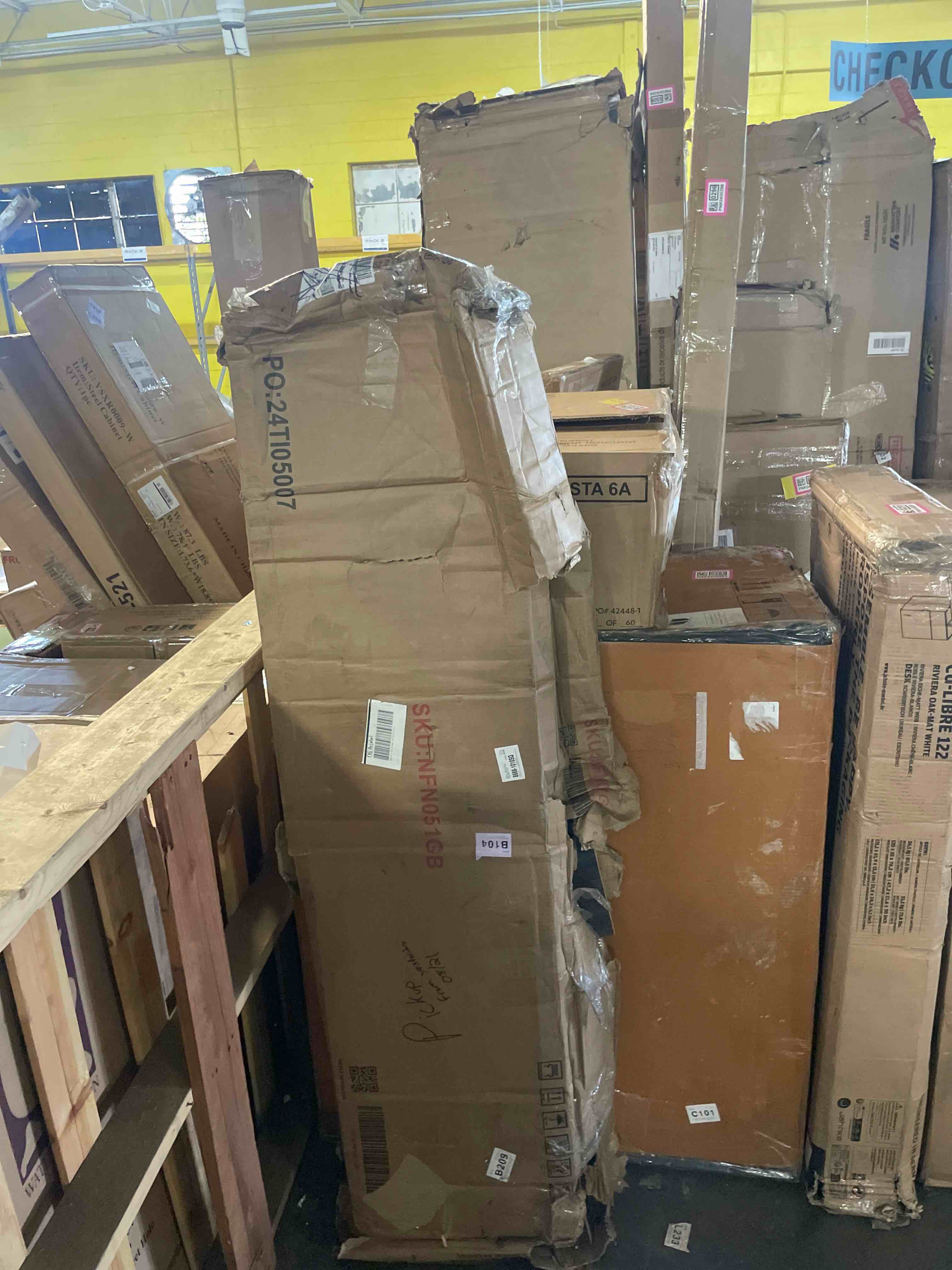https://s3.amazonaws.com/lotting-images-prod/phillipi/PNK0430288_1756845106981.jpeg