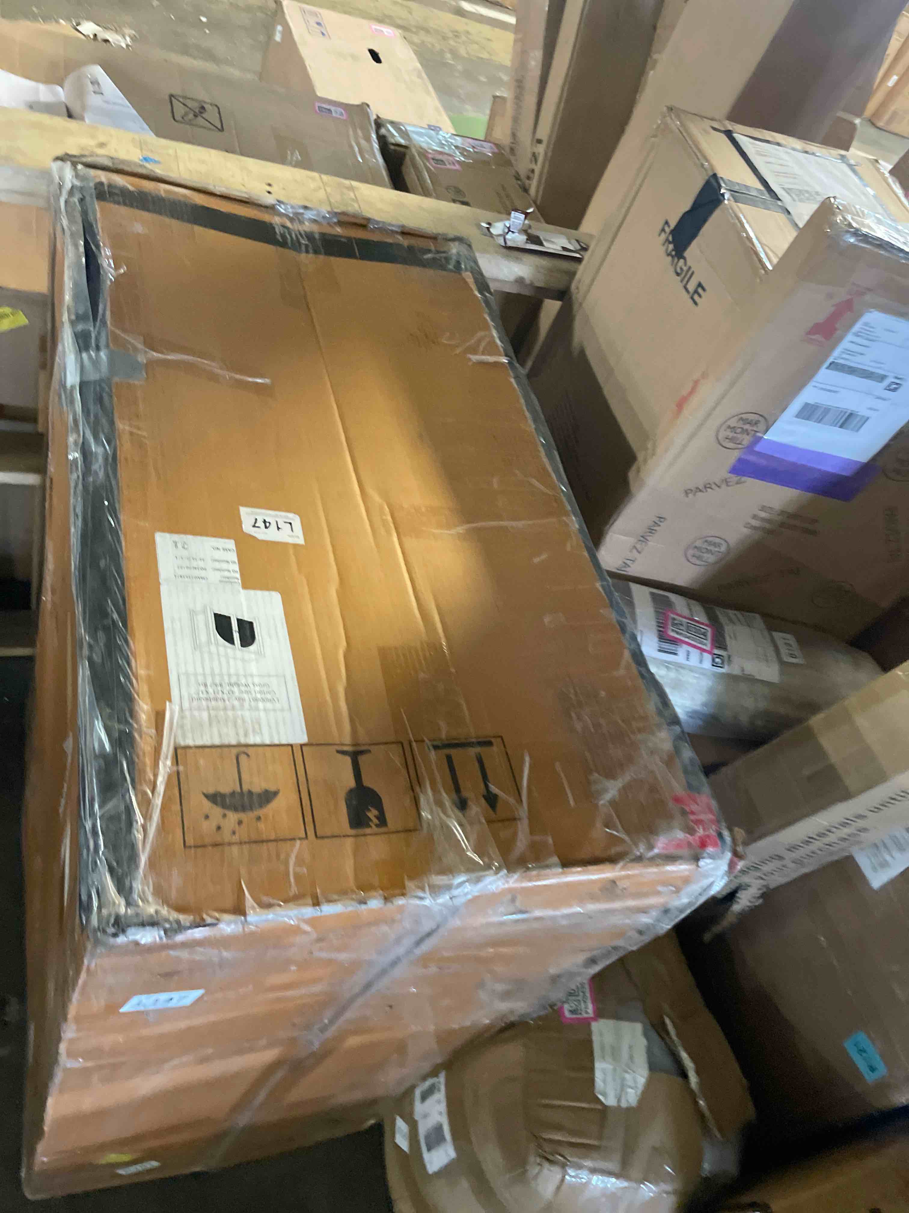 https://s3.amazonaws.com/lotting-images-prod/phillipi/PNK0430293_1756844075694.jpeg