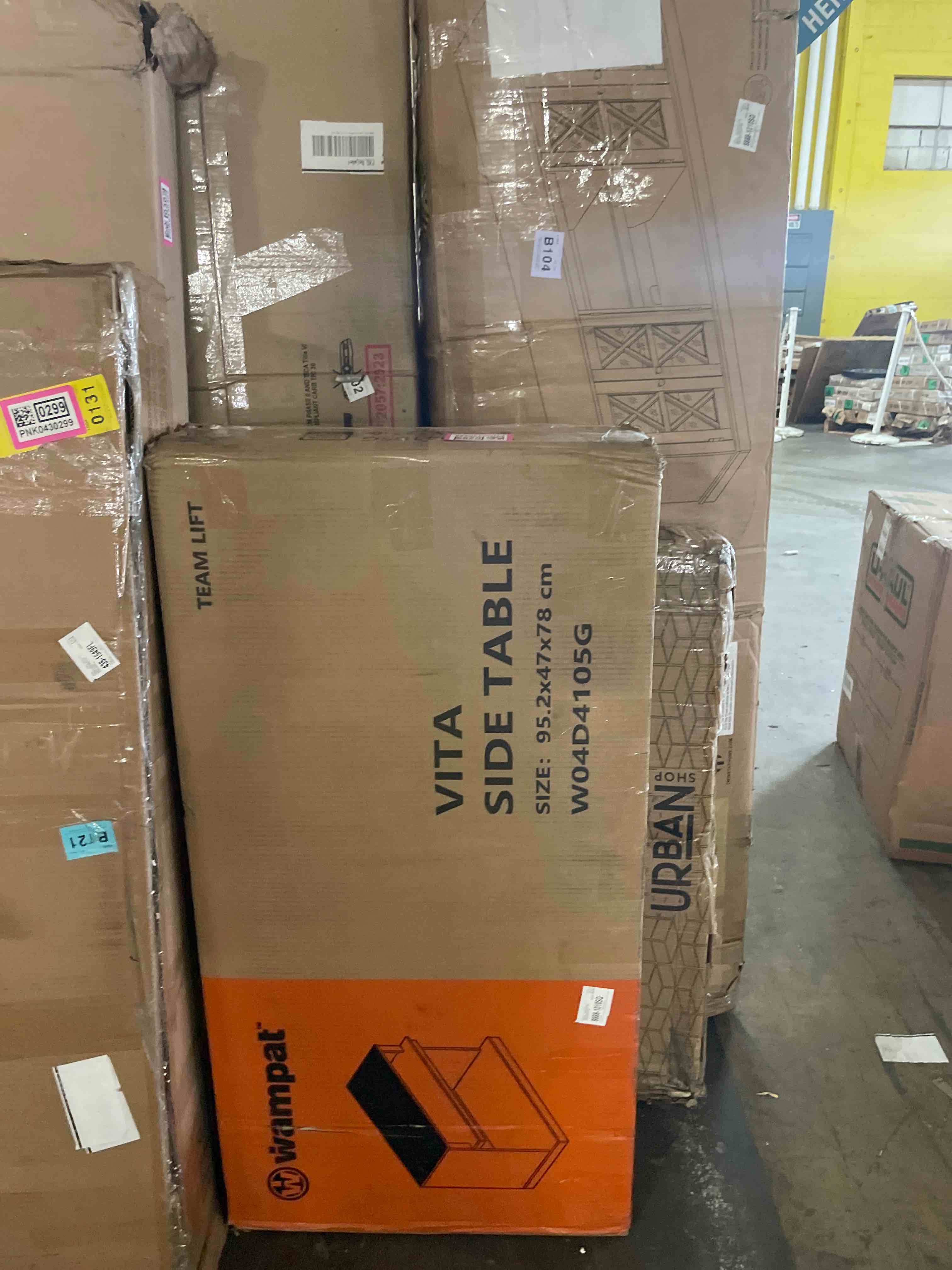 https://s3.amazonaws.com/lotting-images-prod/phillipi/PNK0430297_1756843507059.jpeg