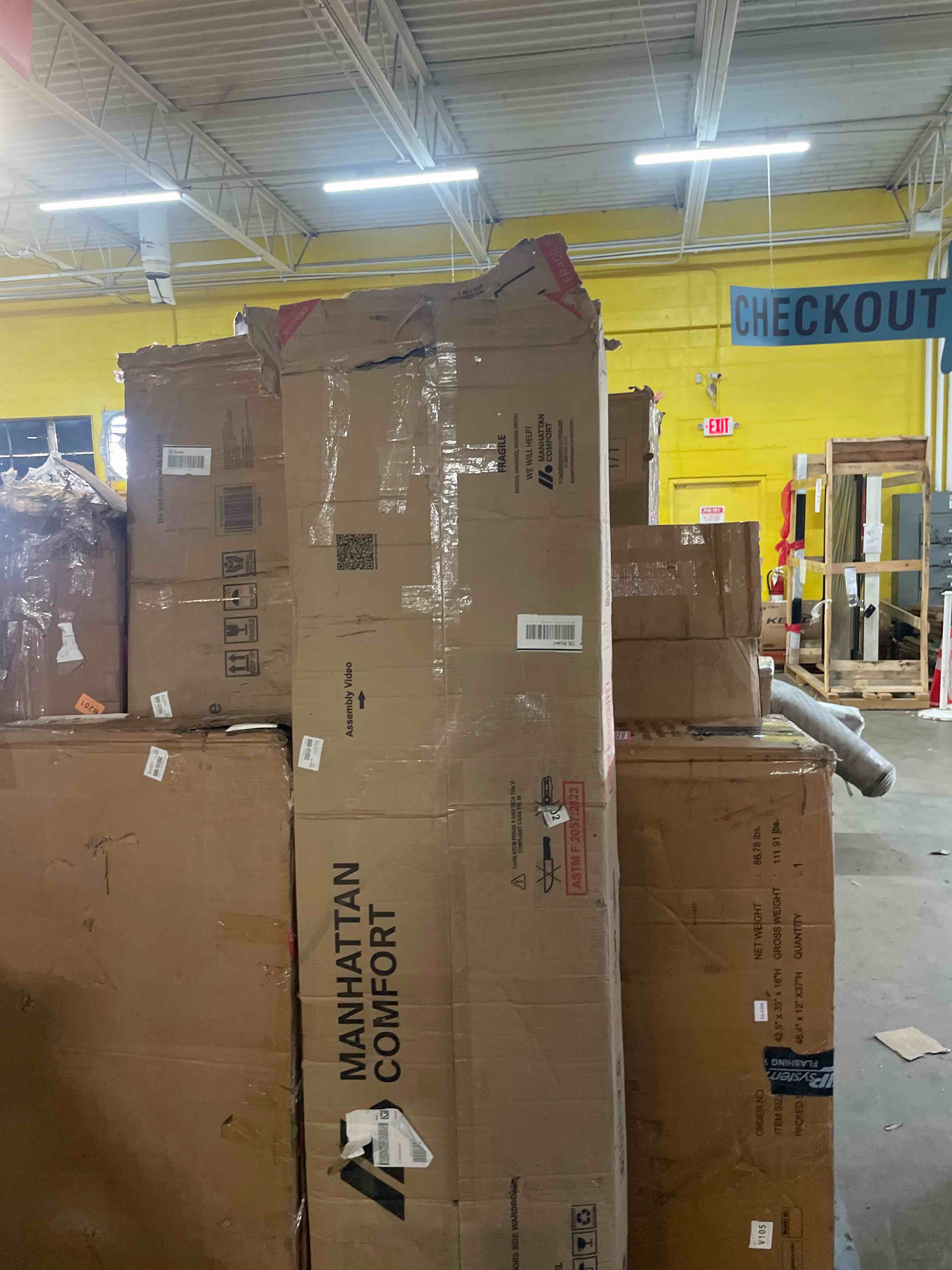 https://s3.amazonaws.com/lotting-images-prod/phillipi/PNK0430313_1756838633964.jpeg