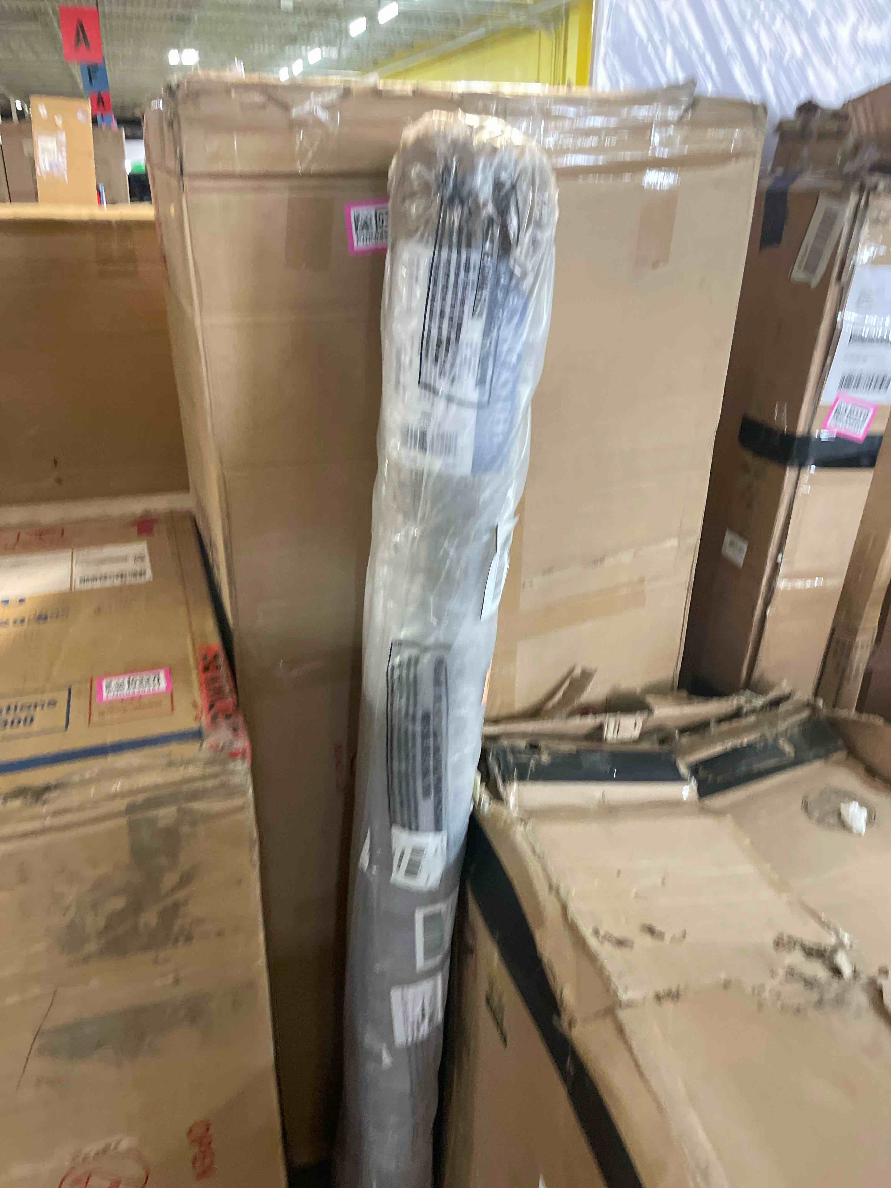 https://s3.amazonaws.com/lotting-images-prod/phillipi/PNK0430326_1756834170632.jpeg
