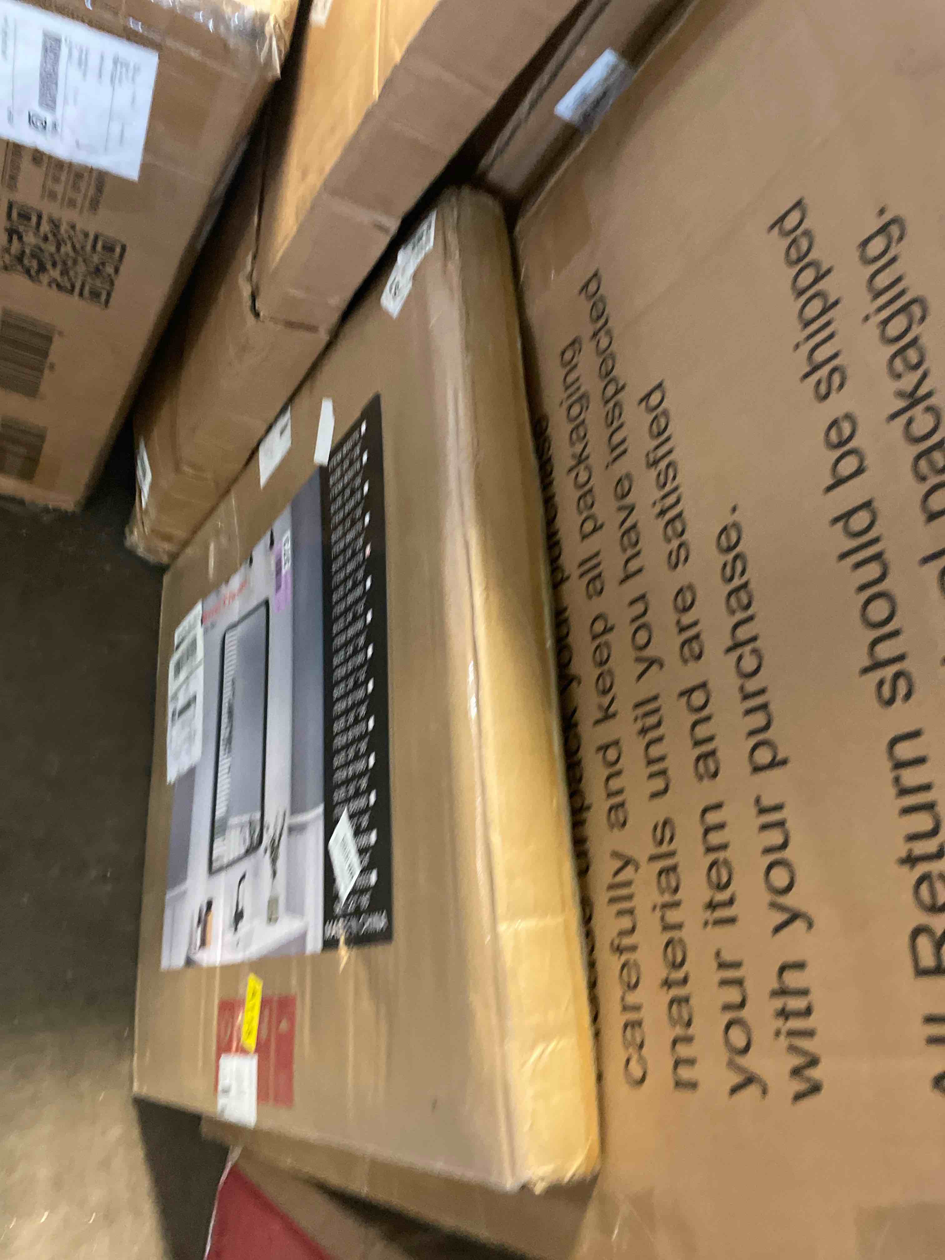 https://s3.amazonaws.com/lotting-images-prod/phillipi/PNK0430343_1756829133679.jpeg