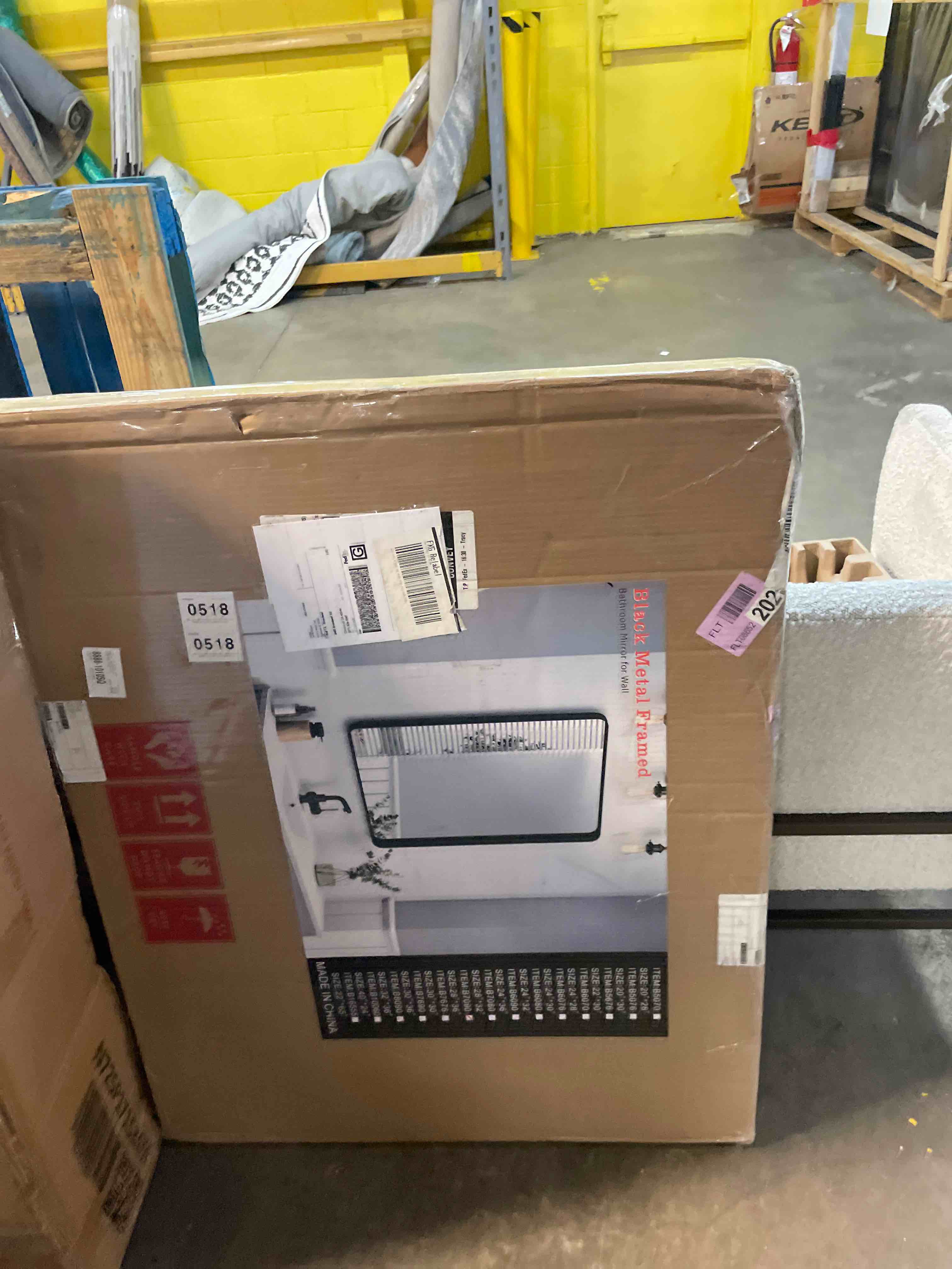 https://s3.amazonaws.com/lotting-images-prod/phillipi/PNK0430351_1756827891539.jpeg