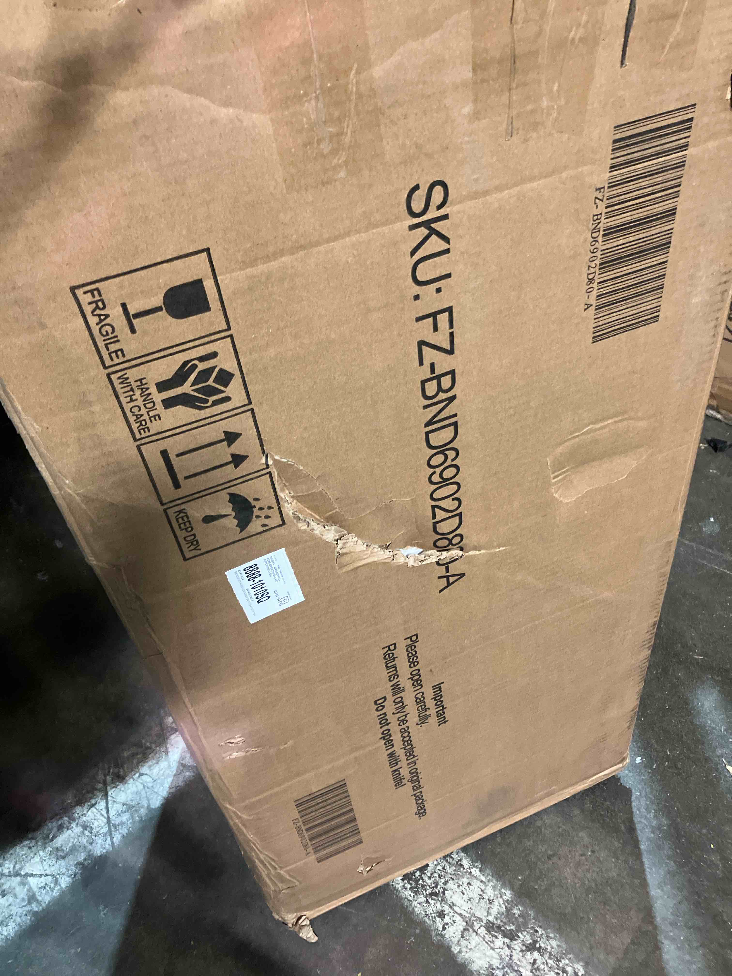 https://s3.amazonaws.com/lotting-images-prod/phillipi/PNK0430672_1756496167925.jpeg