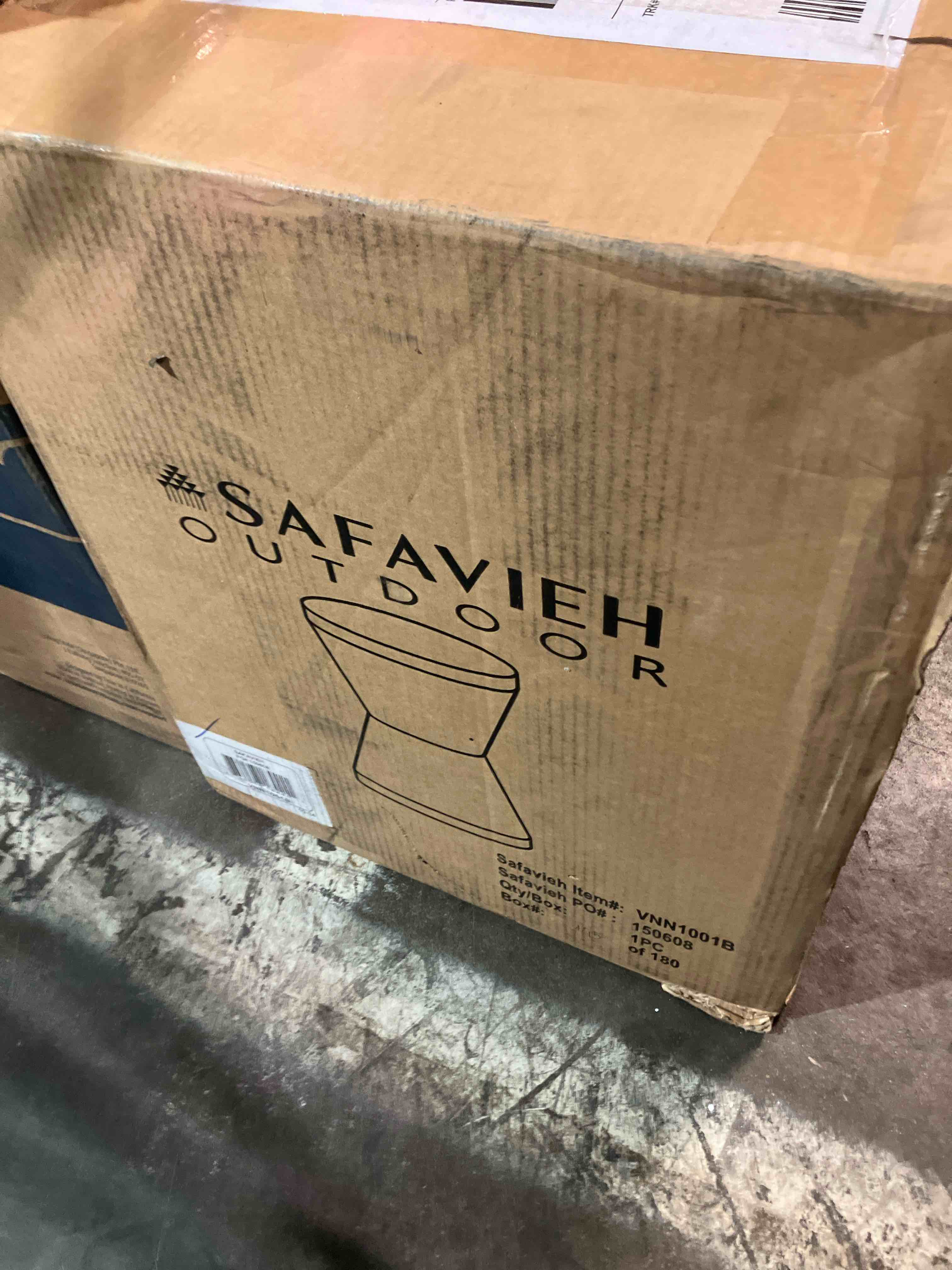 https://s3.amazonaws.com/lotting-images-prod/phillipi/PNK0430680_1756498096702.jpeg
