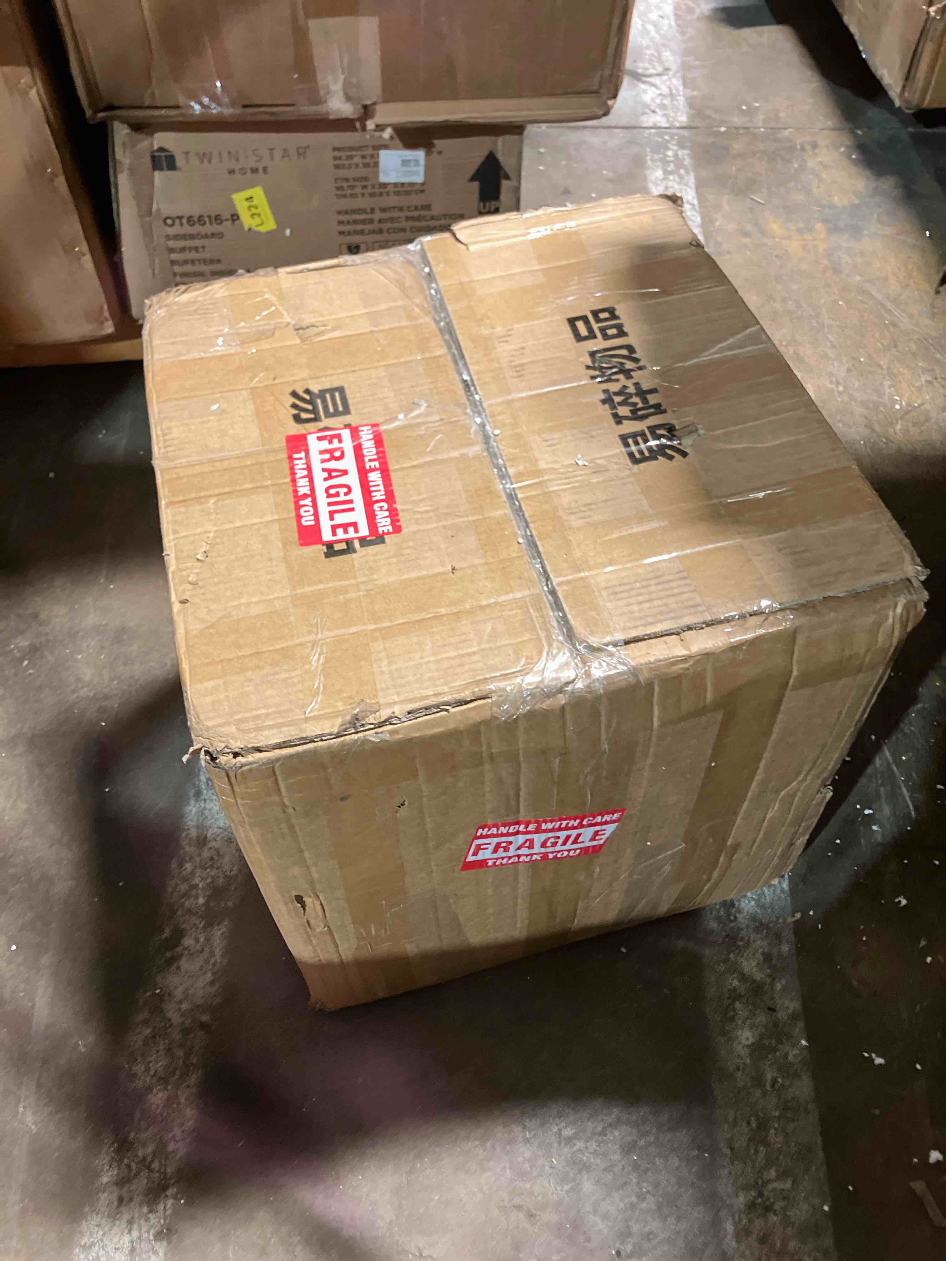 https://s3.amazonaws.com/lotting-images-prod/phillipi/PNK0430681_1756498380918.jpeg