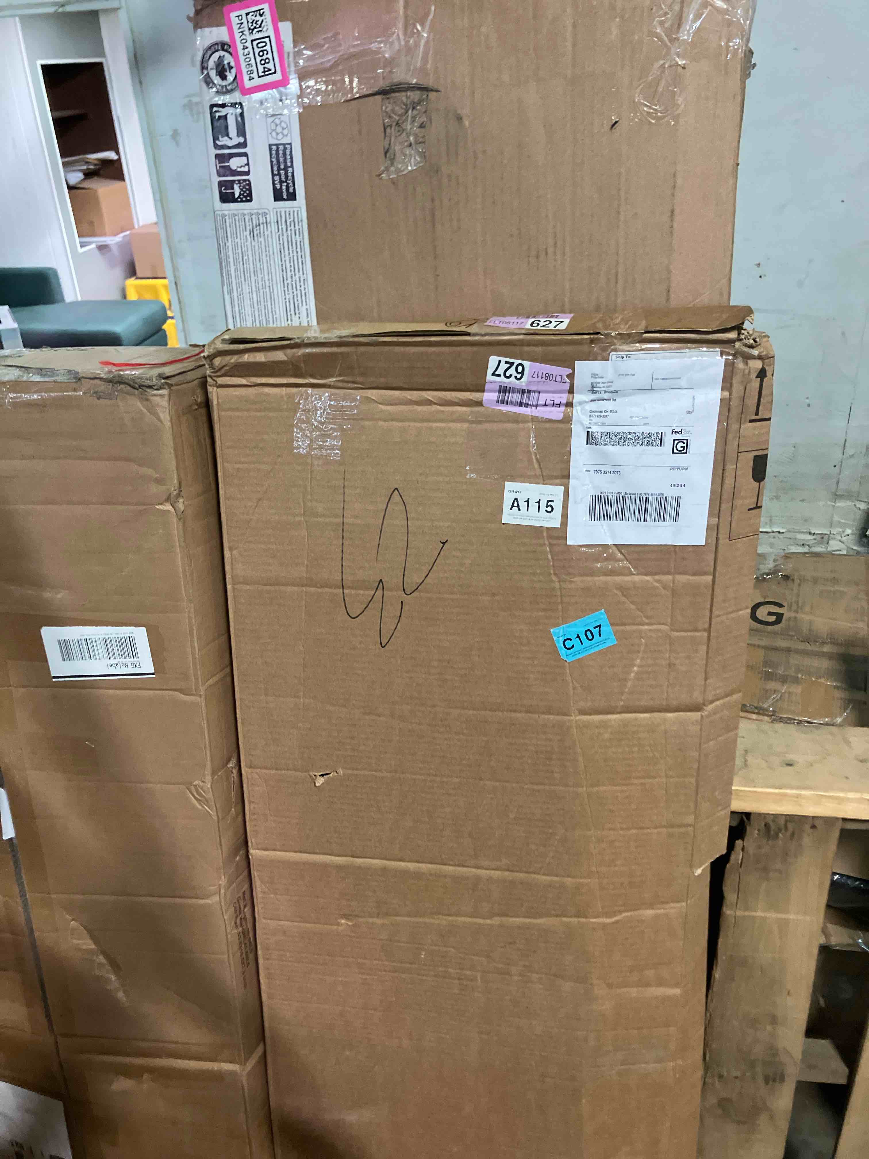https://s3.amazonaws.com/lotting-images-prod/phillipi/PNK0430686_1756499097805.jpeg