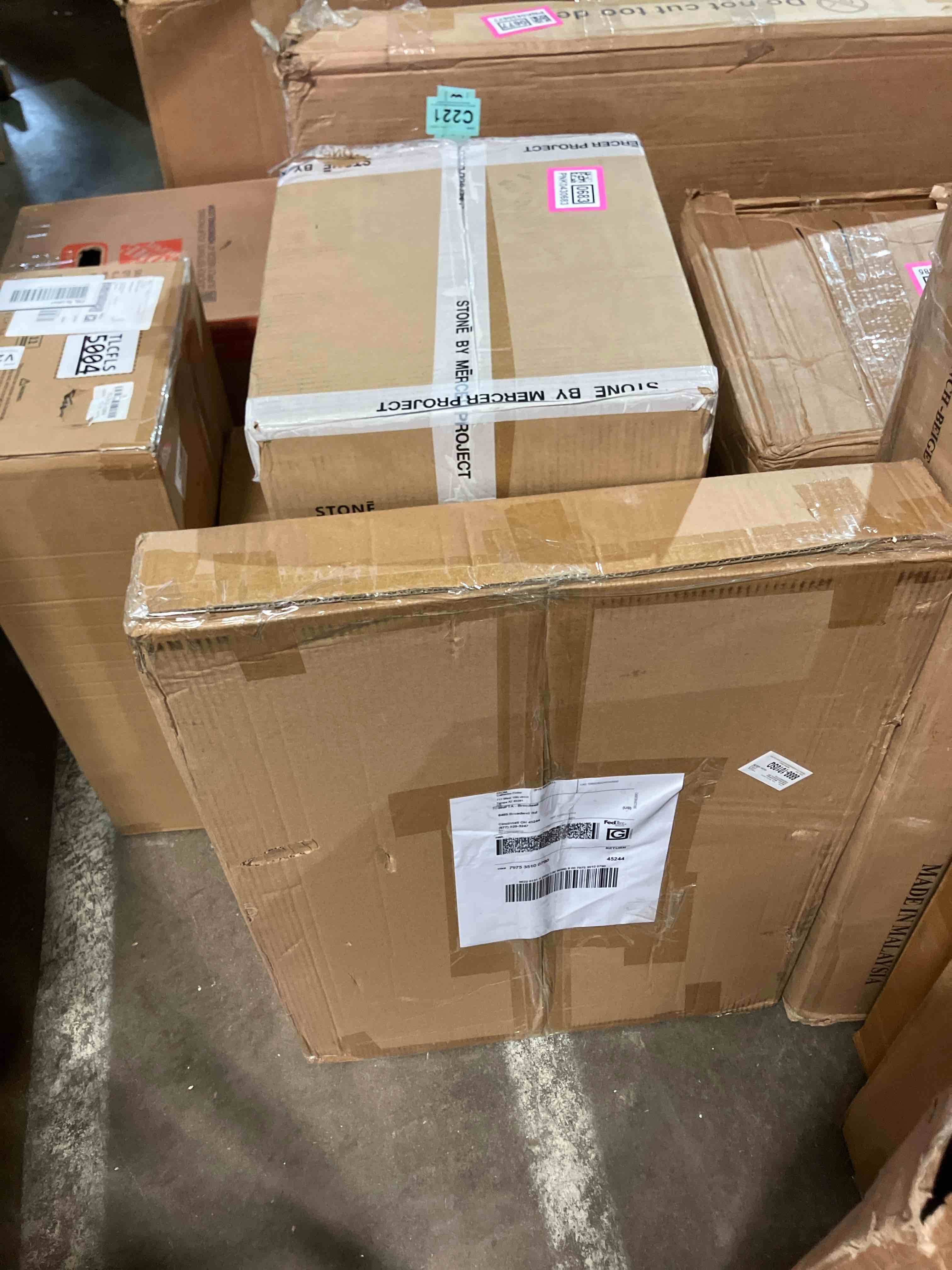 https://s3.amazonaws.com/lotting-images-prod/phillipi/PNK0430694_1756500314872.jpeg
