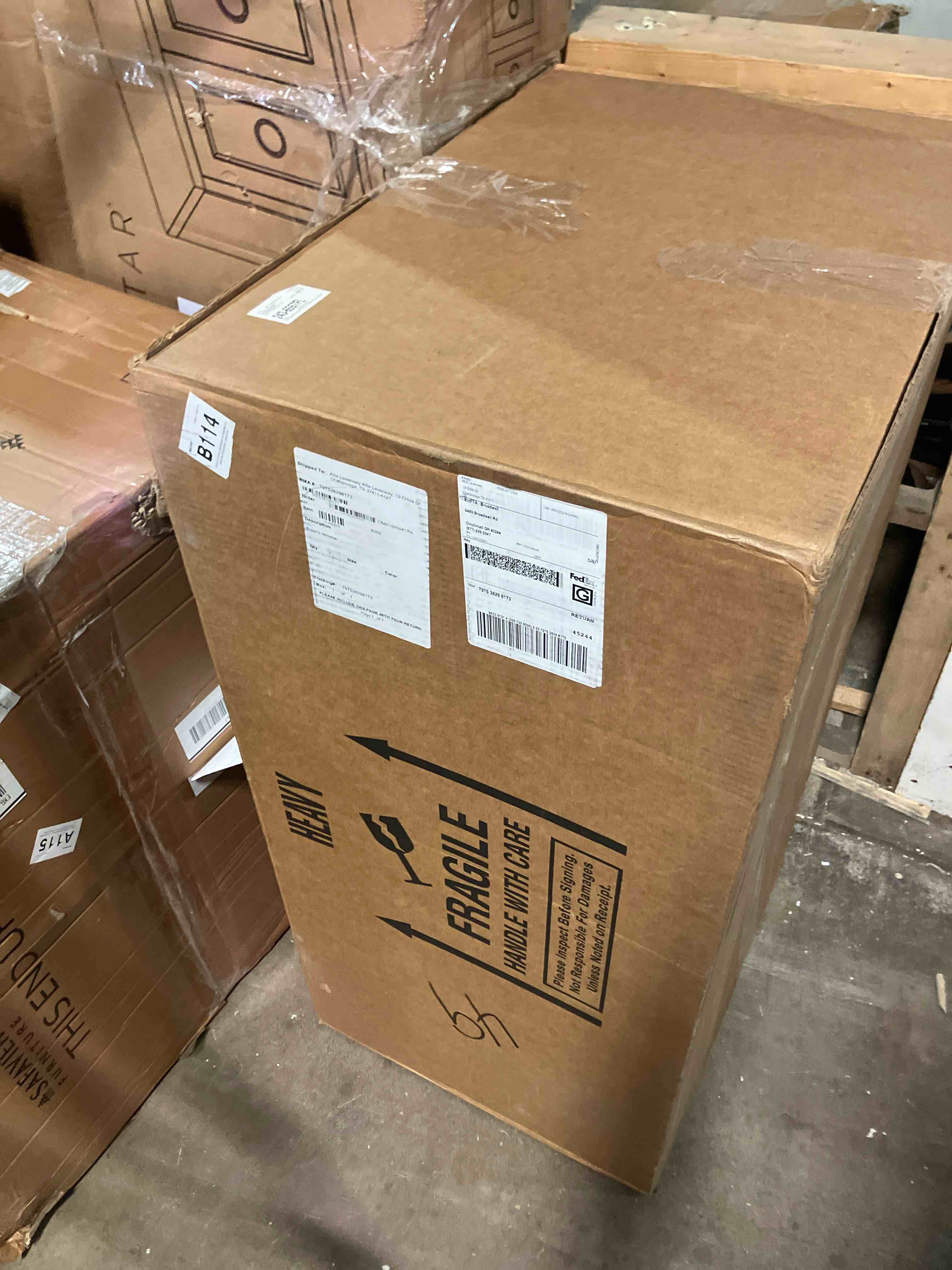 https://s3.amazonaws.com/lotting-images-prod/phillipi/PNK0430696_1756500479259.jpeg
