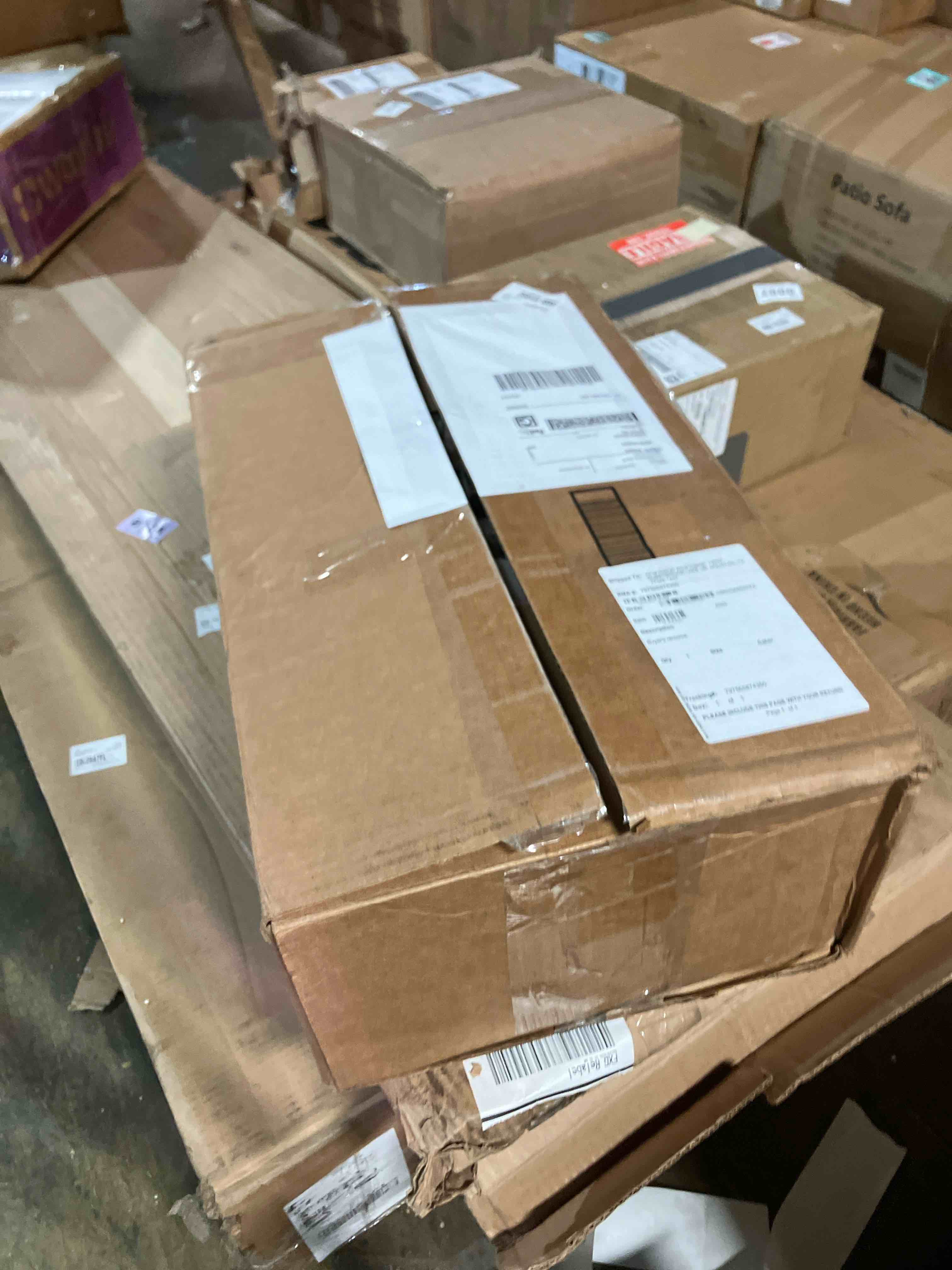 https://s3.amazonaws.com/lotting-images-prod/phillipi/PNK0430714_1756501990454.jpeg