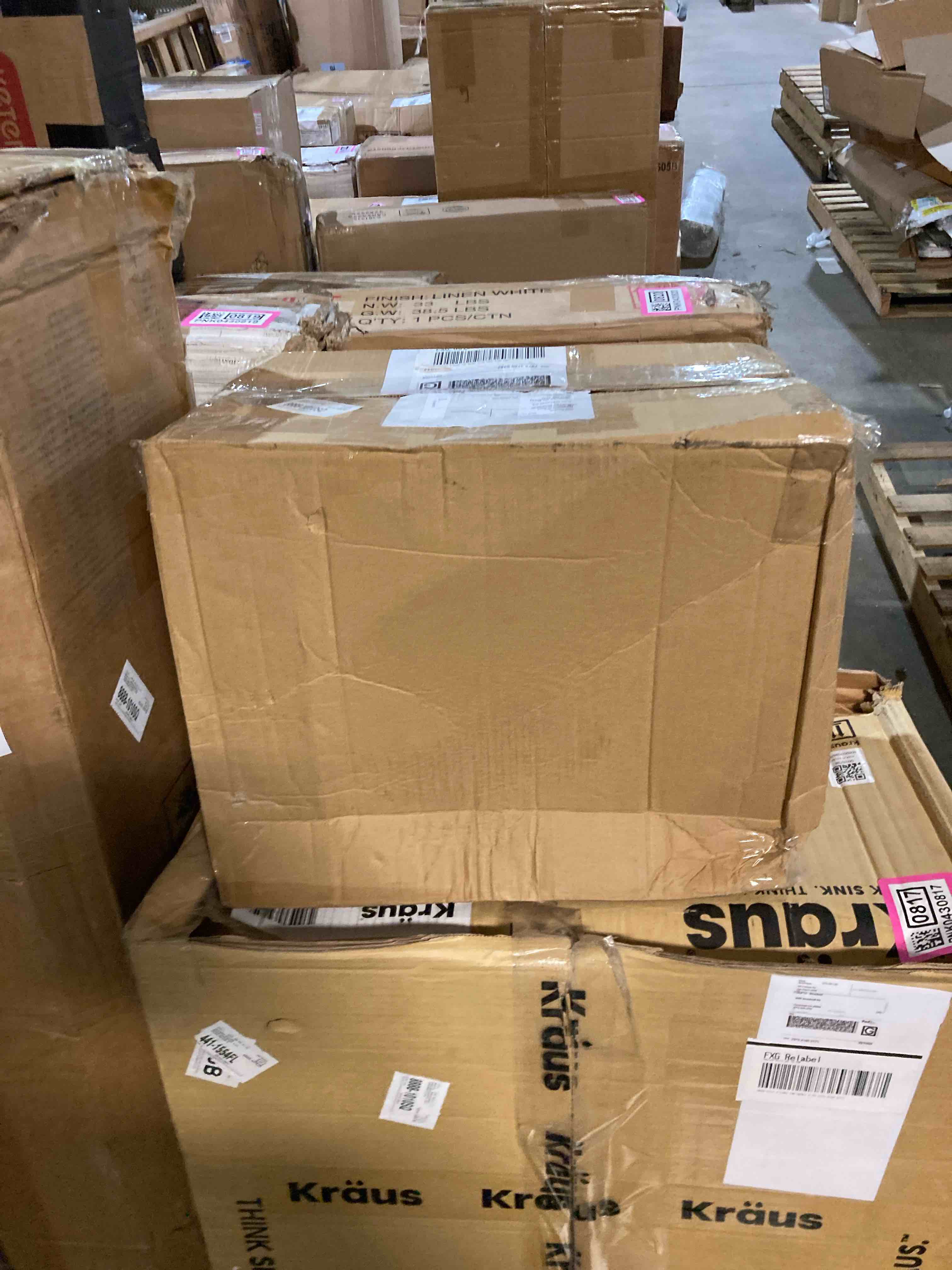 https://s3.amazonaws.com/lotting-images-prod/phillipi/PNK0430813_1756475485605.jpeg
