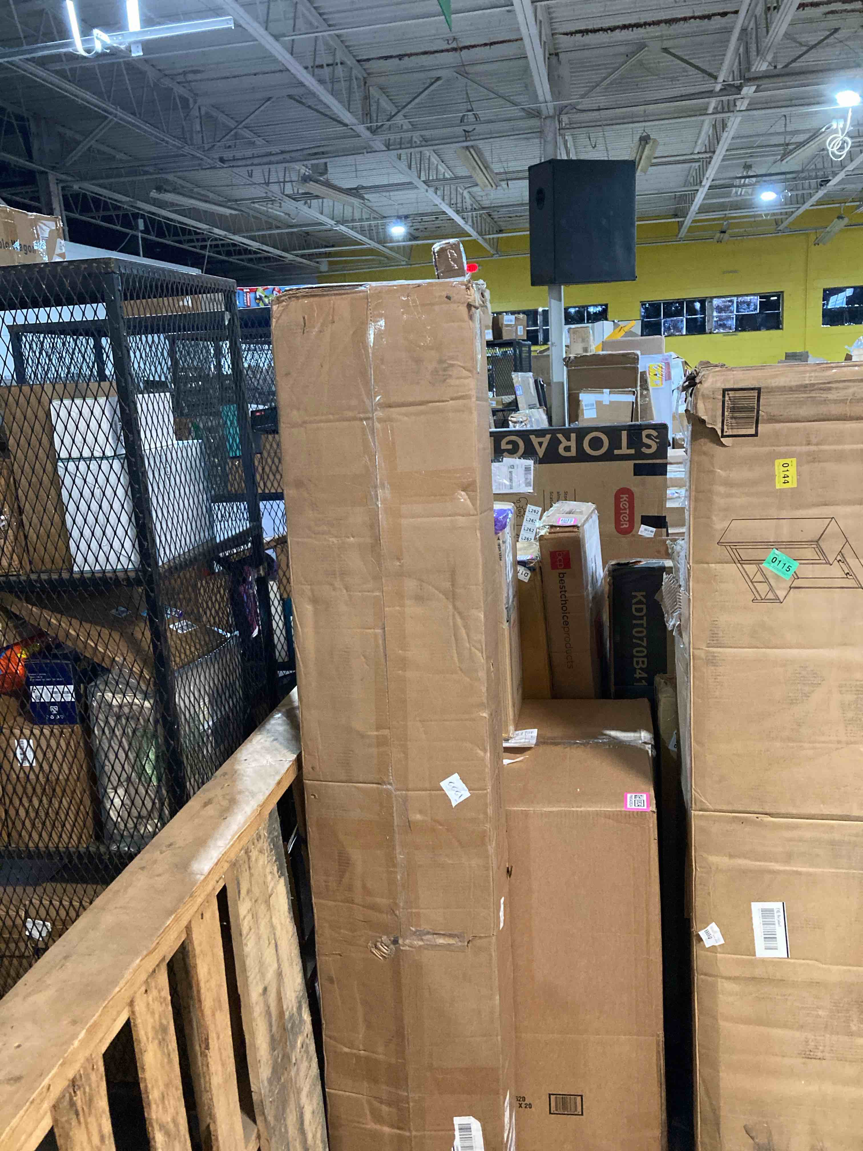 https://s3.amazonaws.com/lotting-images-prod/phillipi/PNK0430814_1756475311121.jpeg