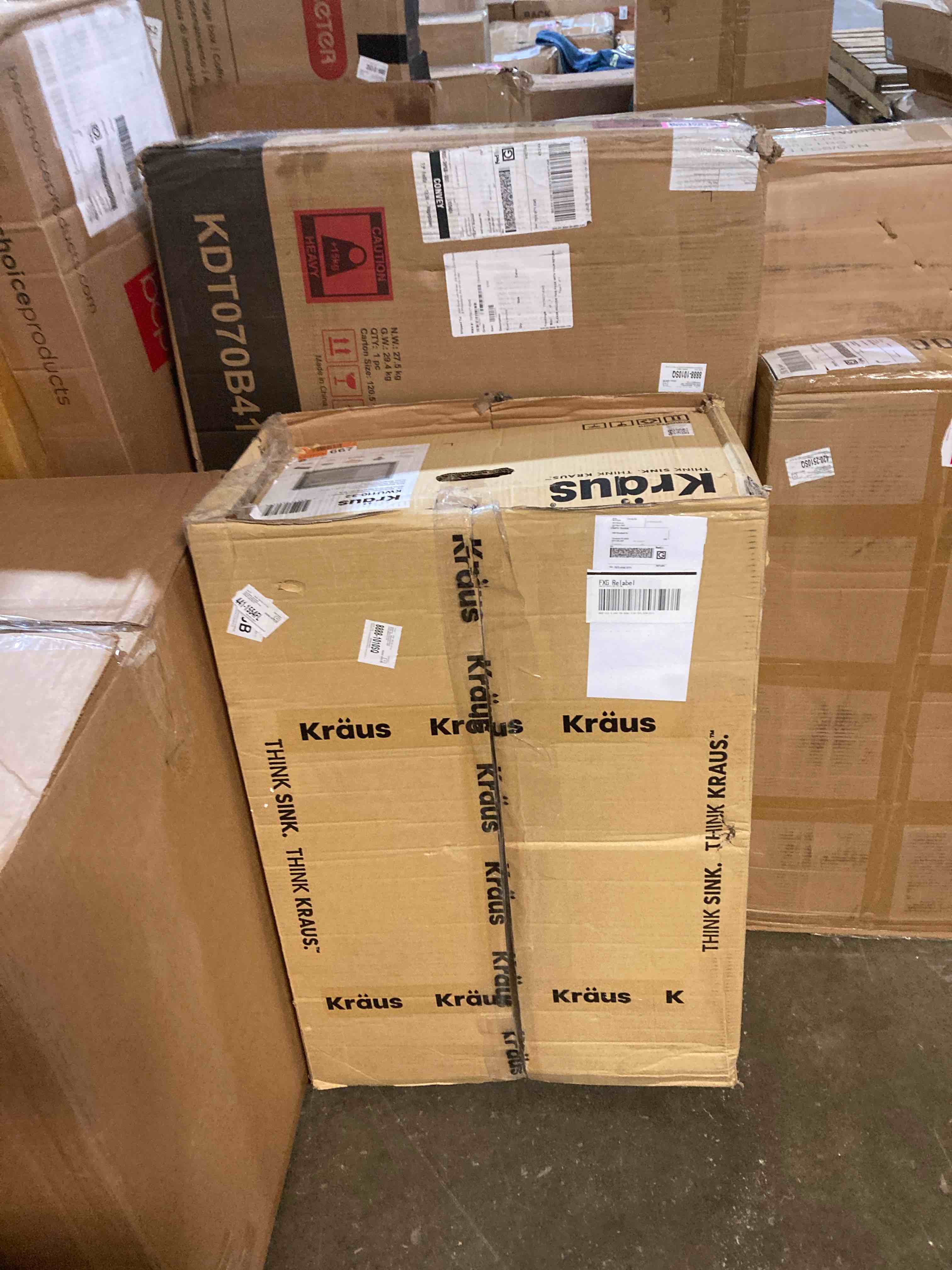 https://s3.amazonaws.com/lotting-images-prod/phillipi/PNK0430817_1756407412458.jpeg
