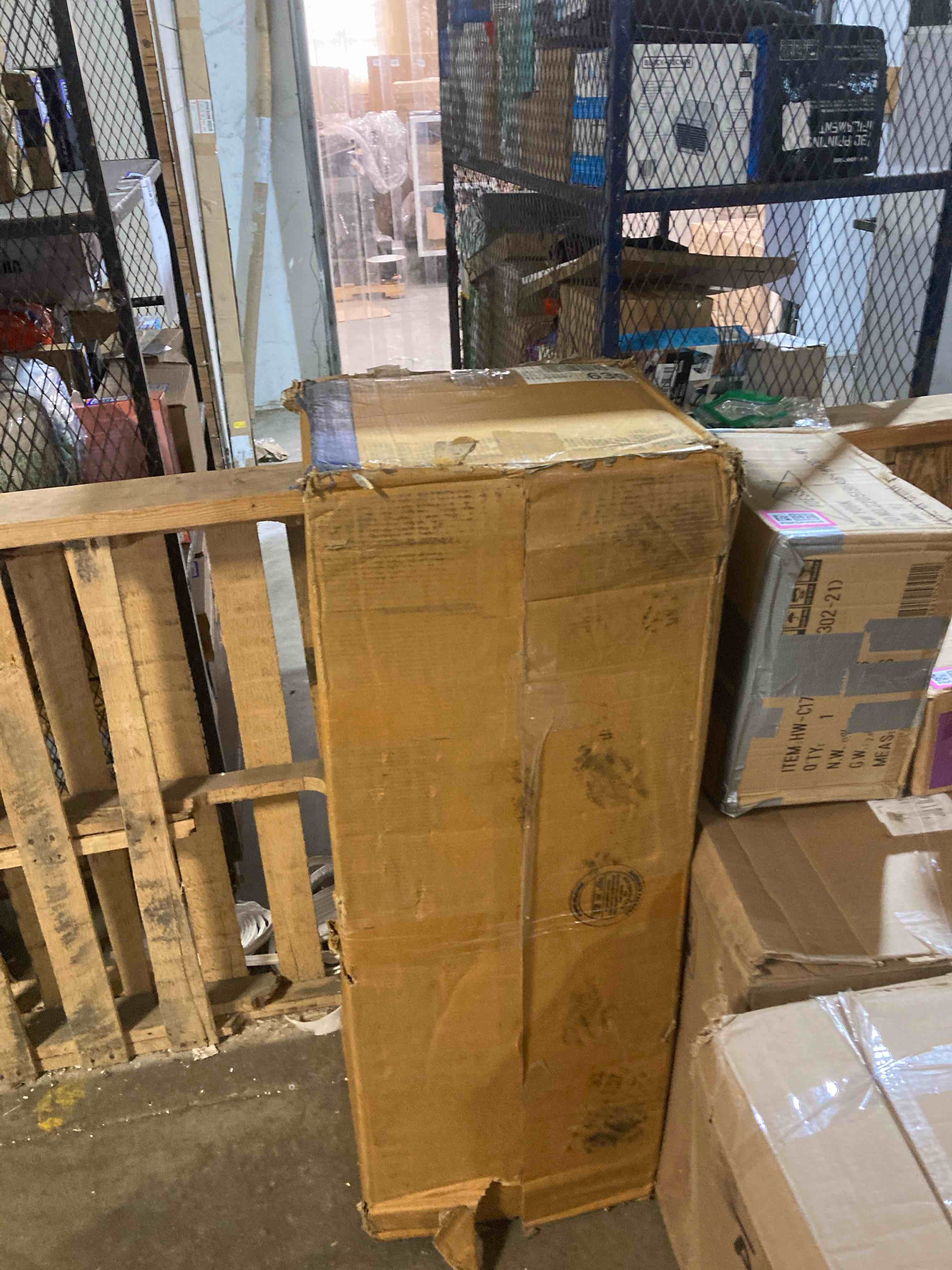 https://s3.amazonaws.com/lotting-images-prod/phillipi/PNK0430825_1756405597314.jpeg