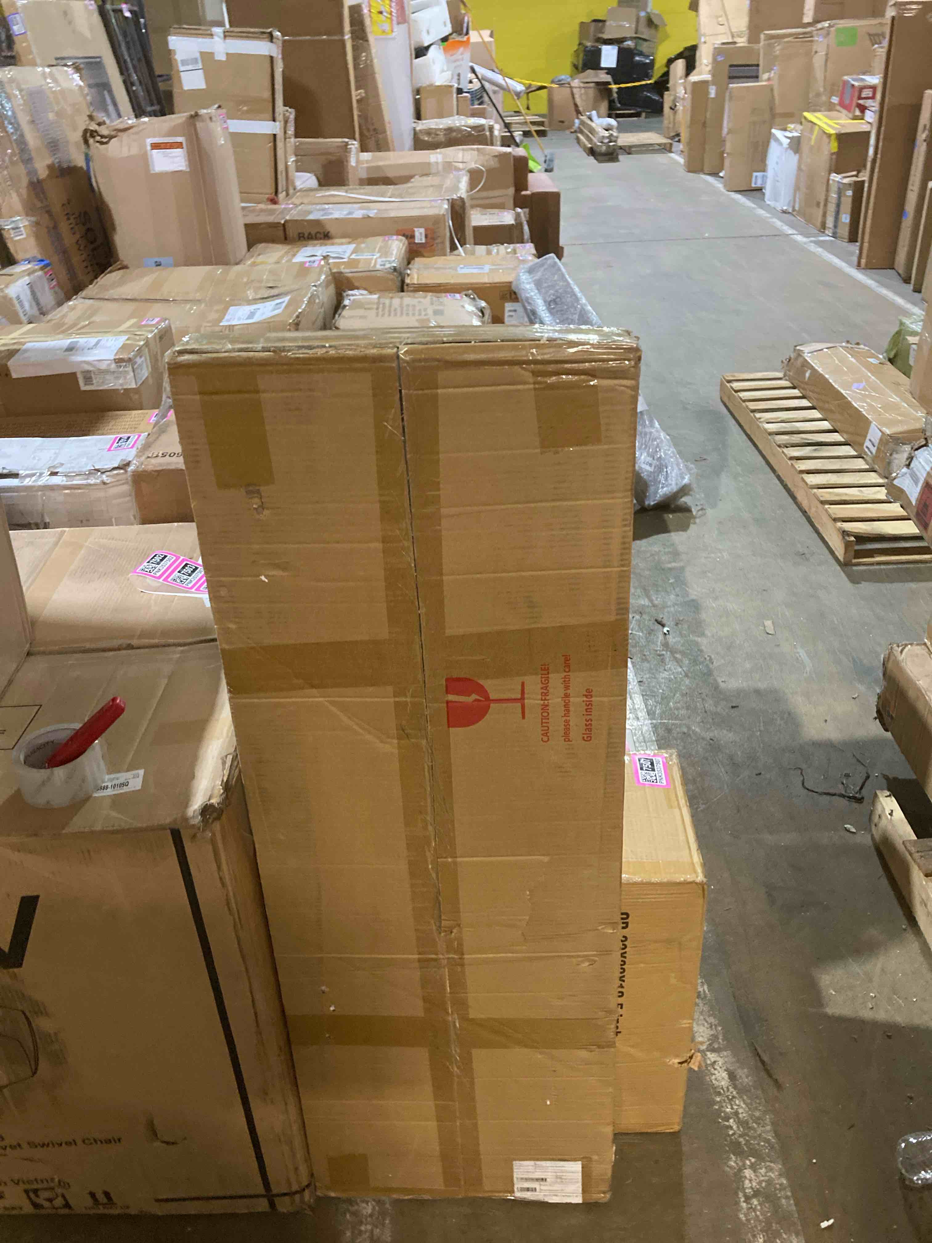 https://s3.amazonaws.com/lotting-images-prod/phillipi/PNK0430834_1756403541521.jpeg