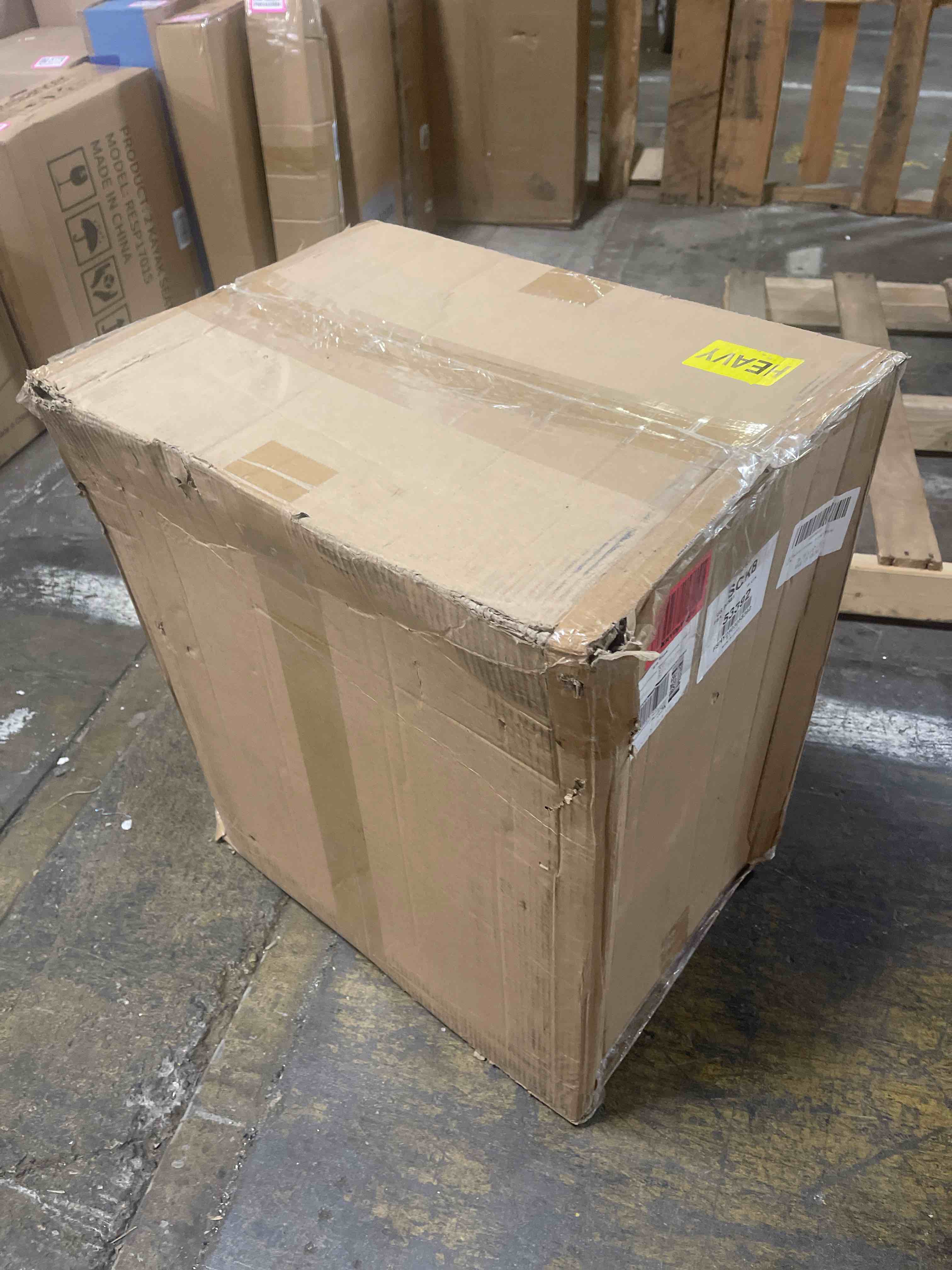 https://s3.amazonaws.com/lotting-images-prod/phillipi/PNK0430866_1755694462144.jpeg