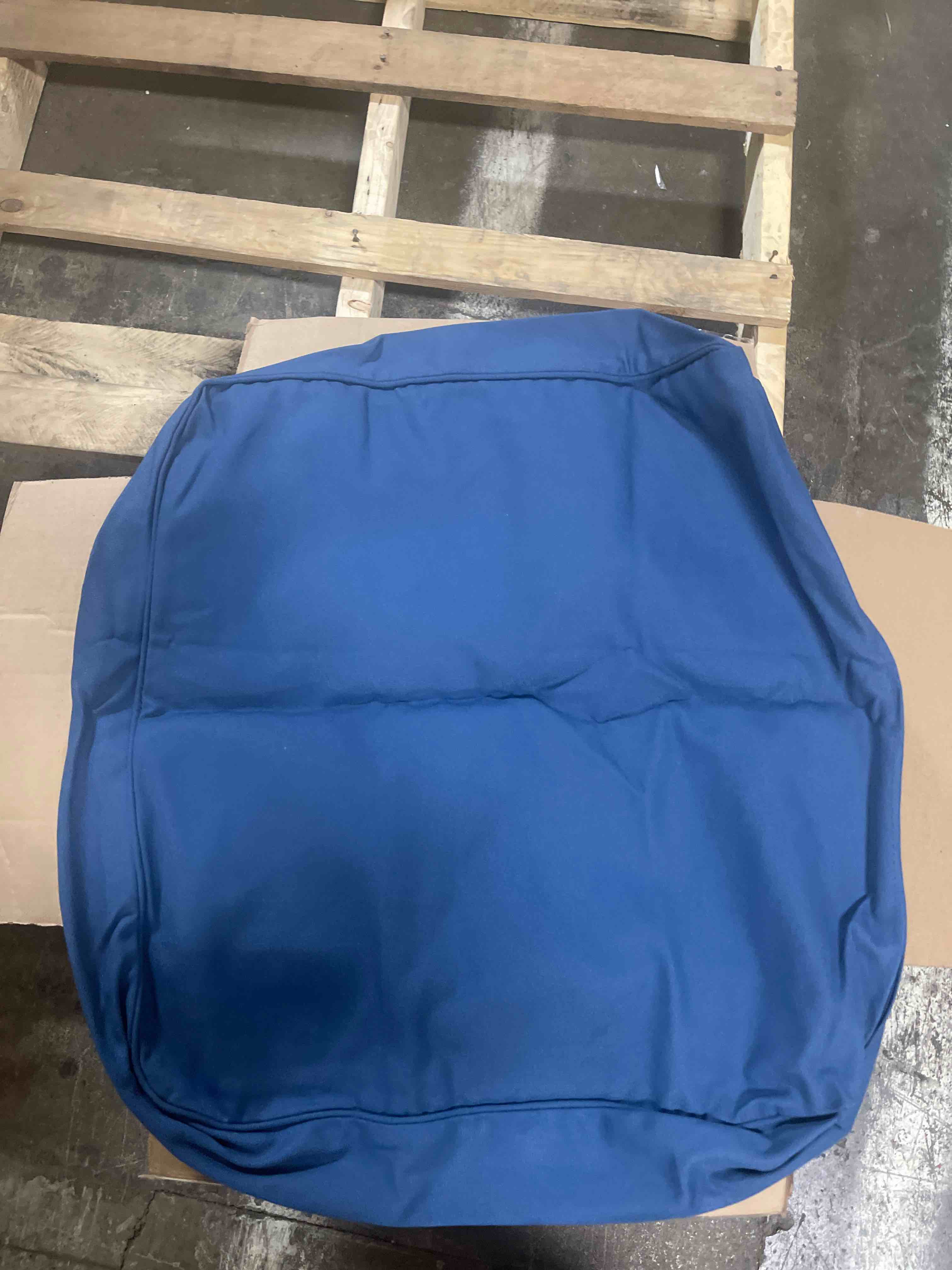 https://s3.amazonaws.com/lotting-images-prod/phillipi/PNK0430871_1755695873810.jpeg