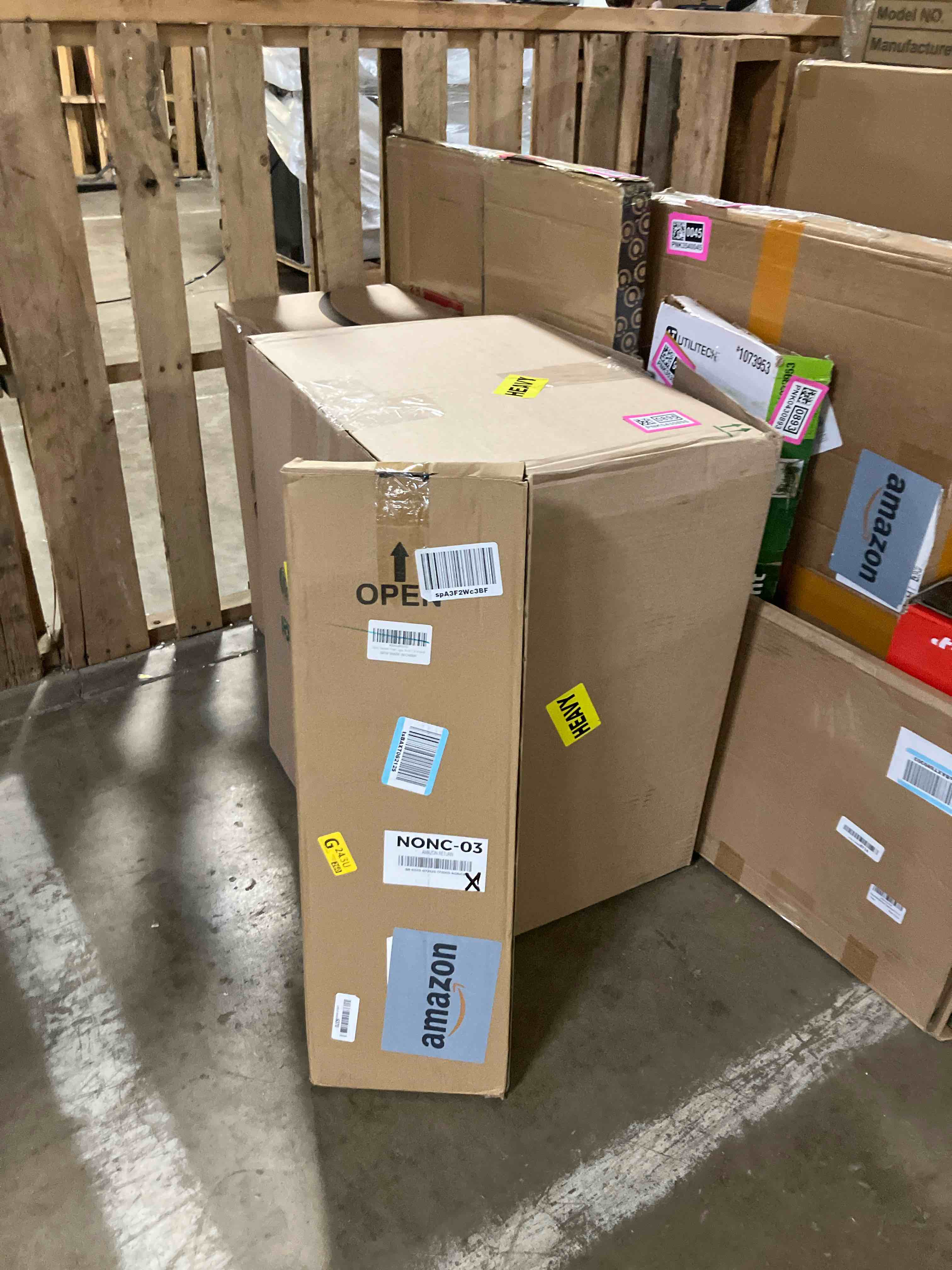 https://s3.amazonaws.com/lotting-images-prod/phillipi/PNK0430892_1755637672000.jpeg