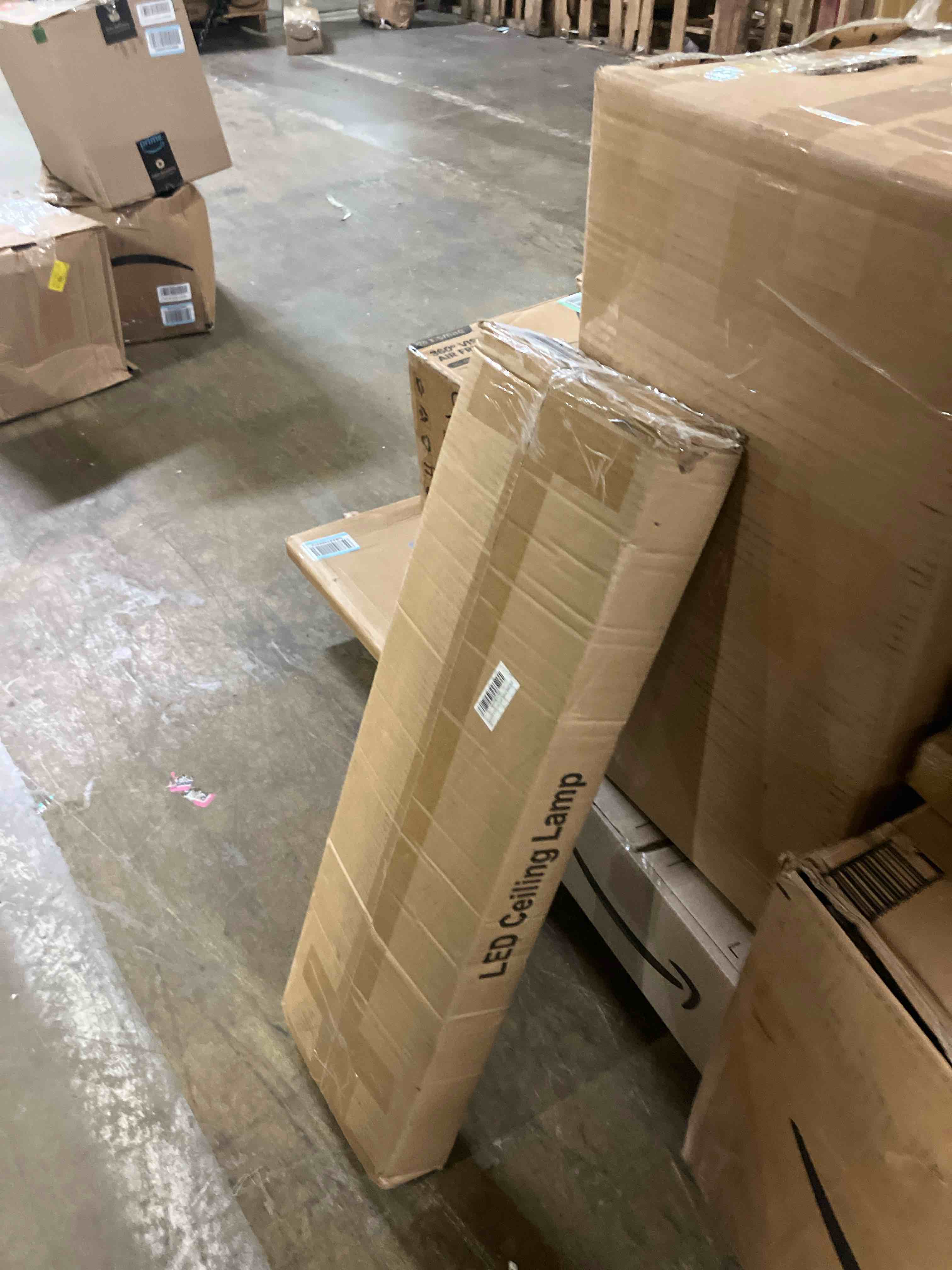 https://s3.amazonaws.com/lotting-images-prod/phillipi/PNK0430944_1755623230924.jpeg