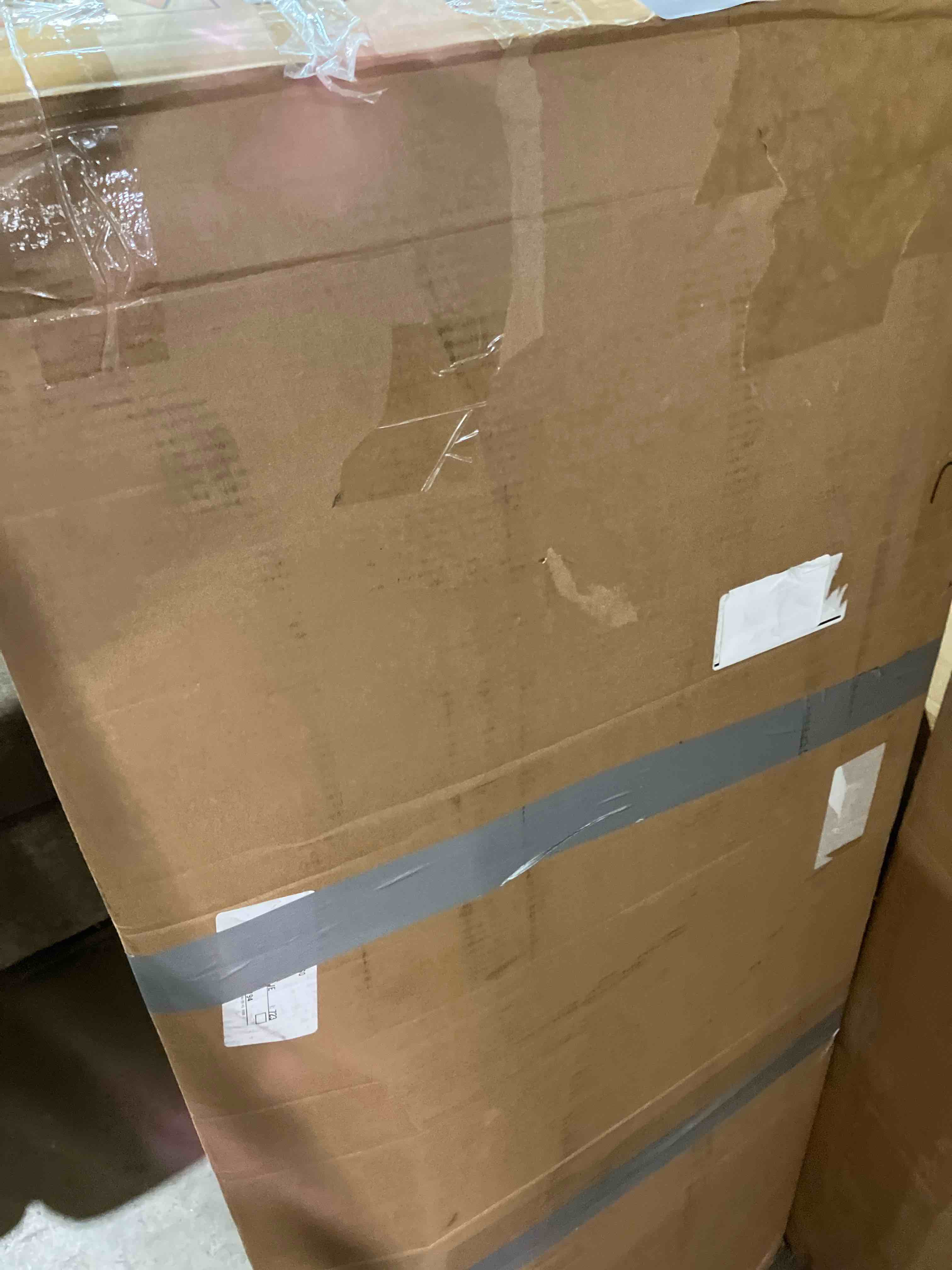 https://s3.amazonaws.com/lotting-images-prod/phillipi/PNK0431042_1755613842673.jpeg