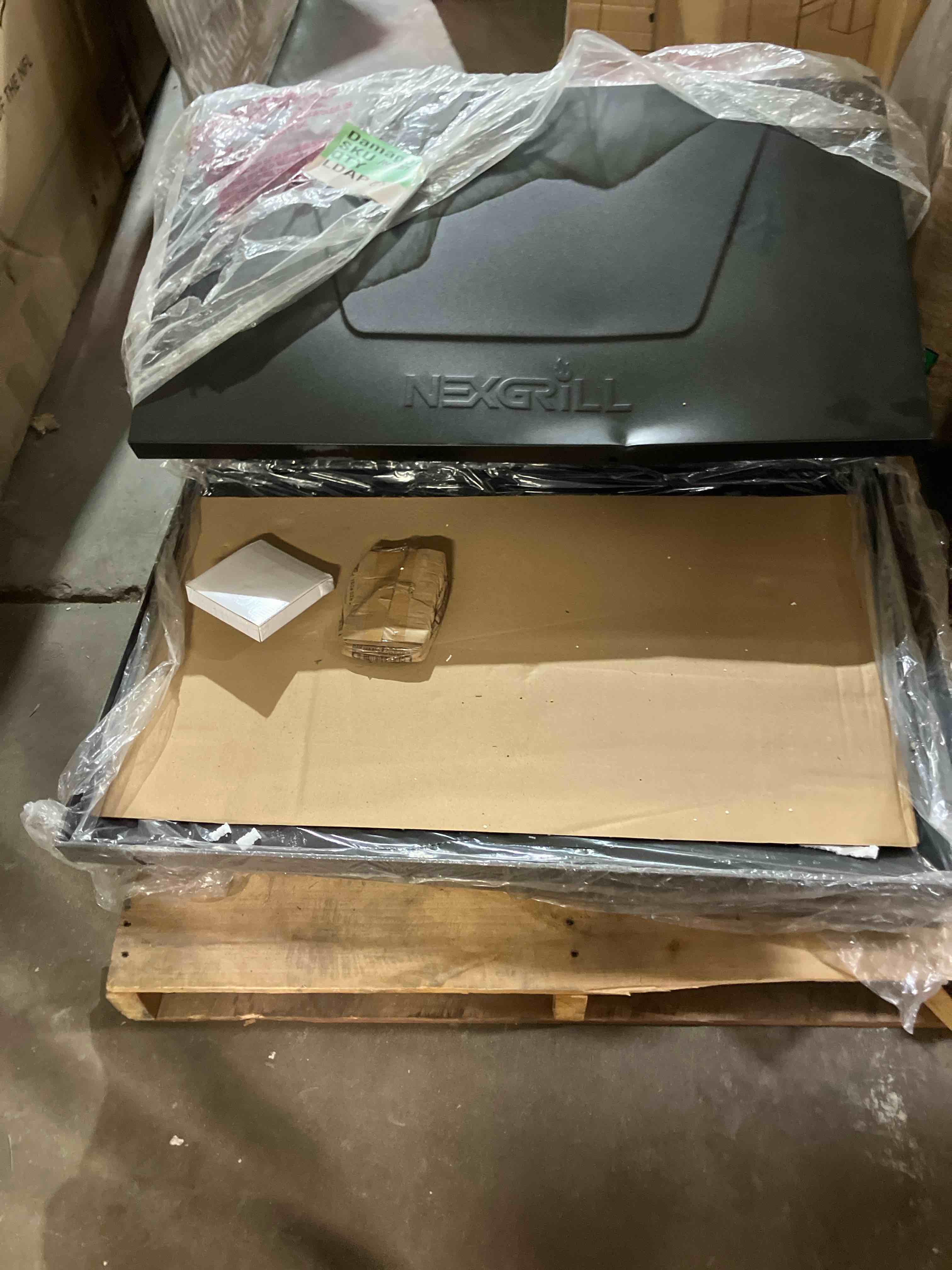 https://s3.amazonaws.com/lotting-images-prod/phillipi/PNK0431077_1755628662696.jpeg