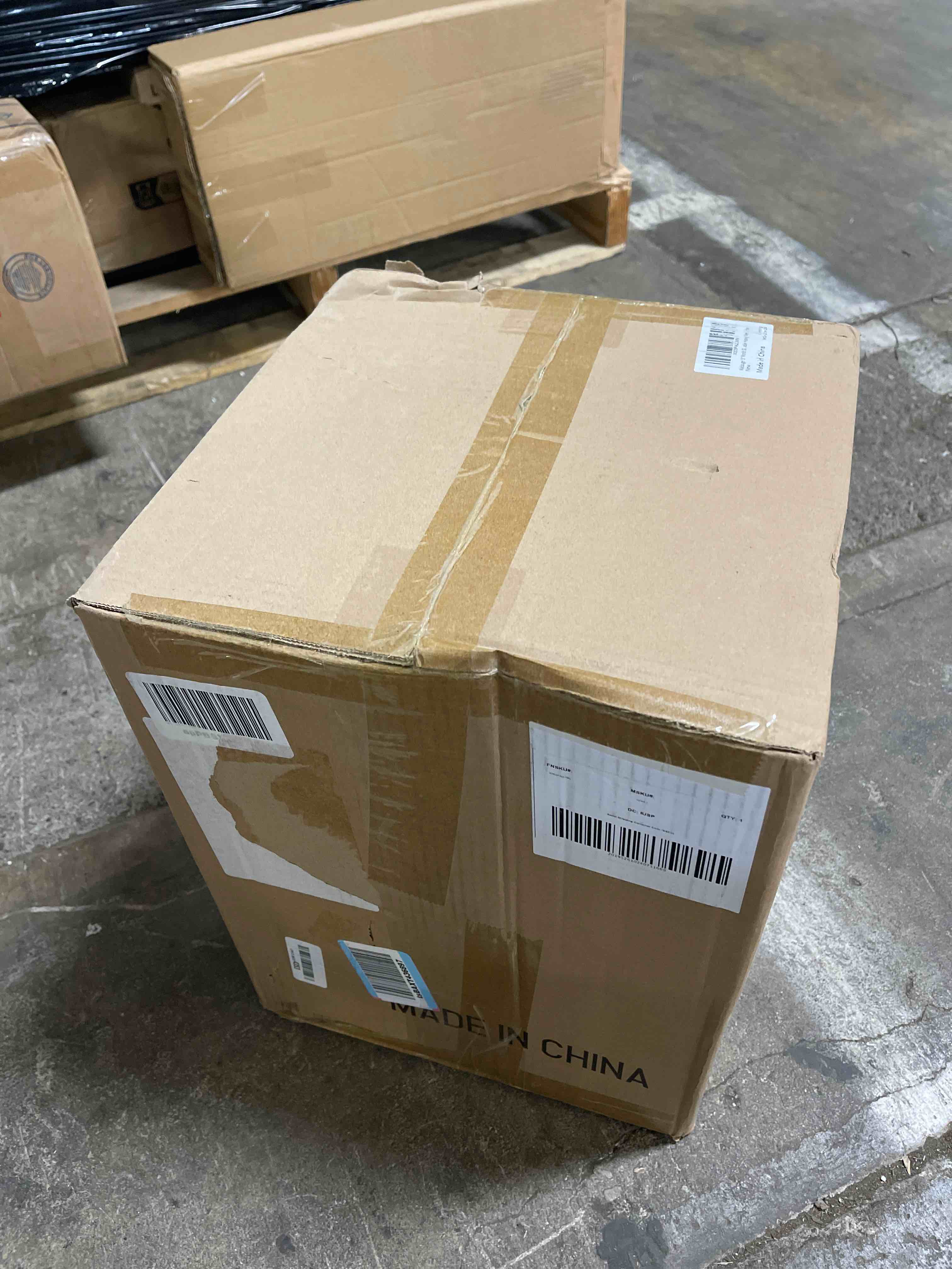 https://s3.amazonaws.com/lotting-images-prod/phillipi/PNK0431156_1755625617834.jpeg
