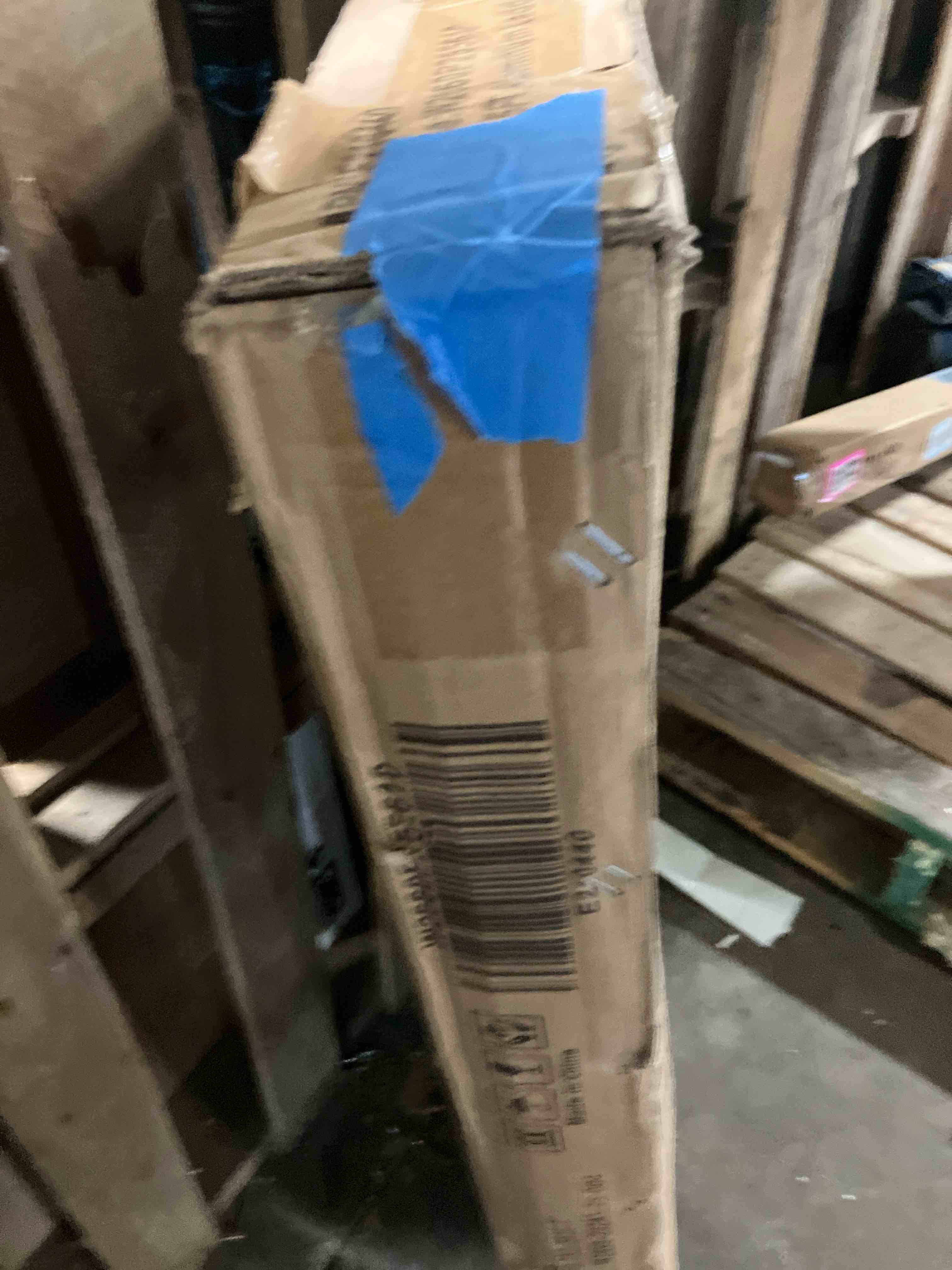 https://s3.amazonaws.com/lotting-images-prod/phillipi/PNK0431176_1755611296512.jpeg