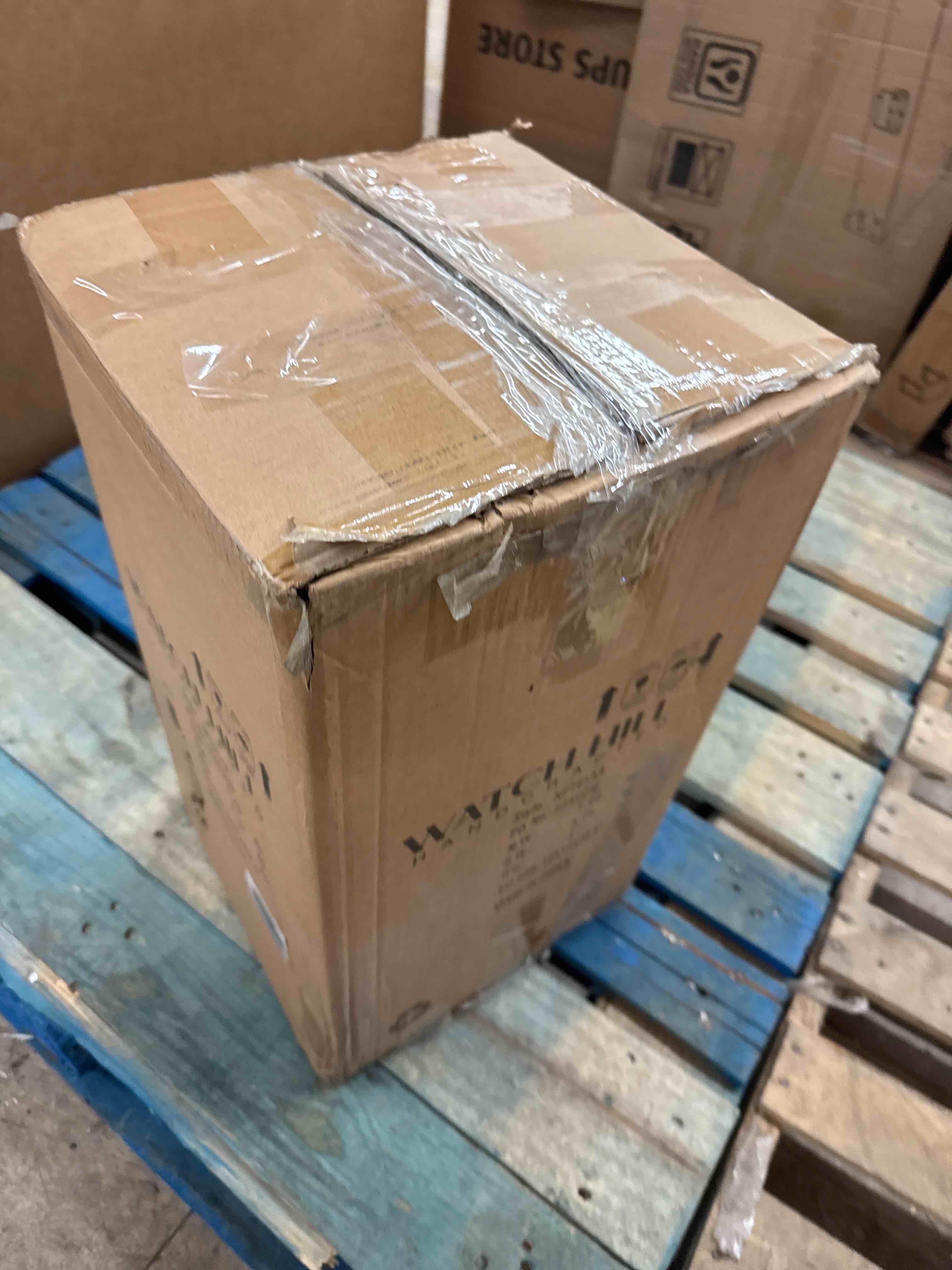 https://s3.amazonaws.com/lotting-images-prod/phillipi/PNK0432064_1738594754949.jpeg