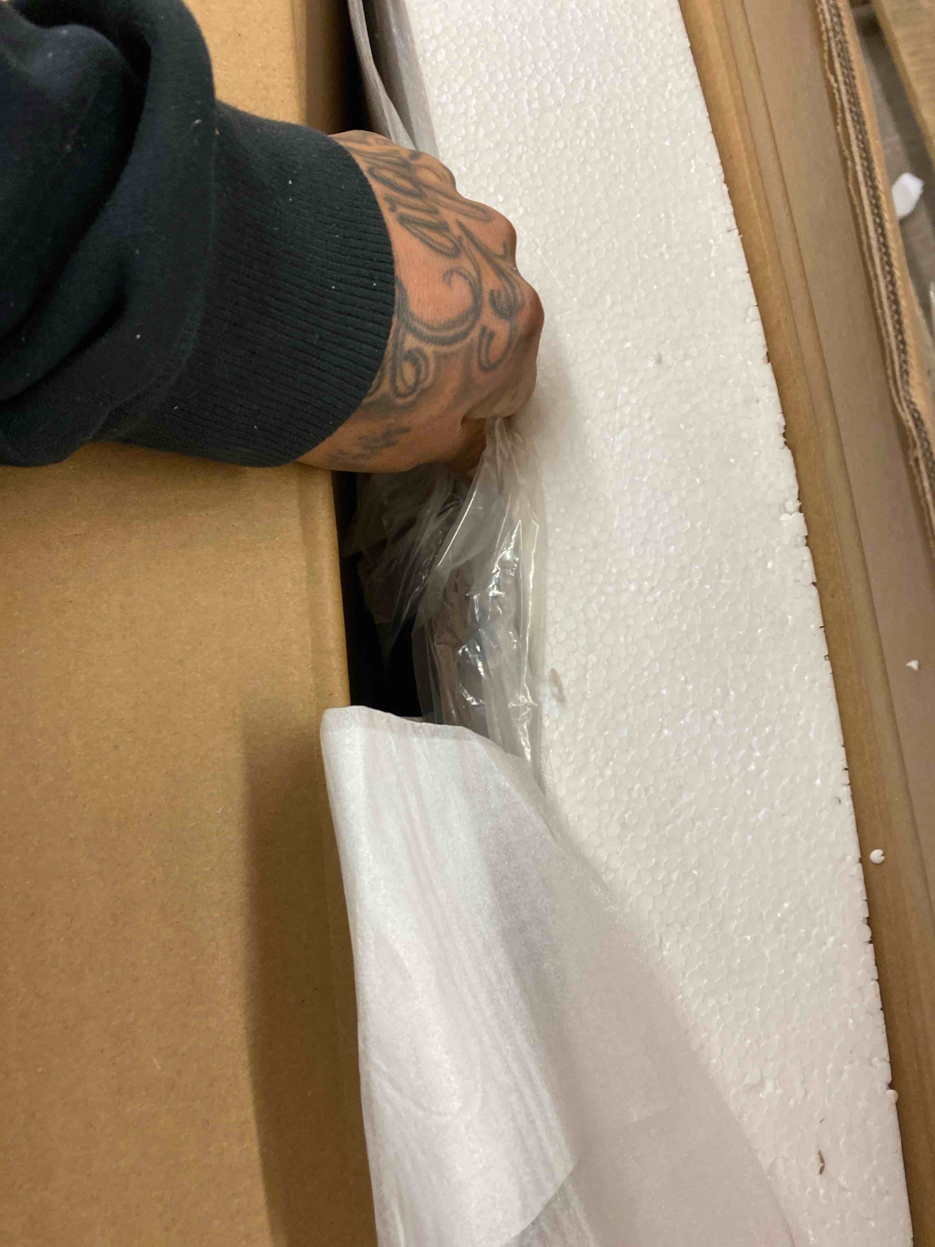 https://s3.amazonaws.com/lotting-images-prod/phillipi/PNK0432263_1738175045018.jpeg