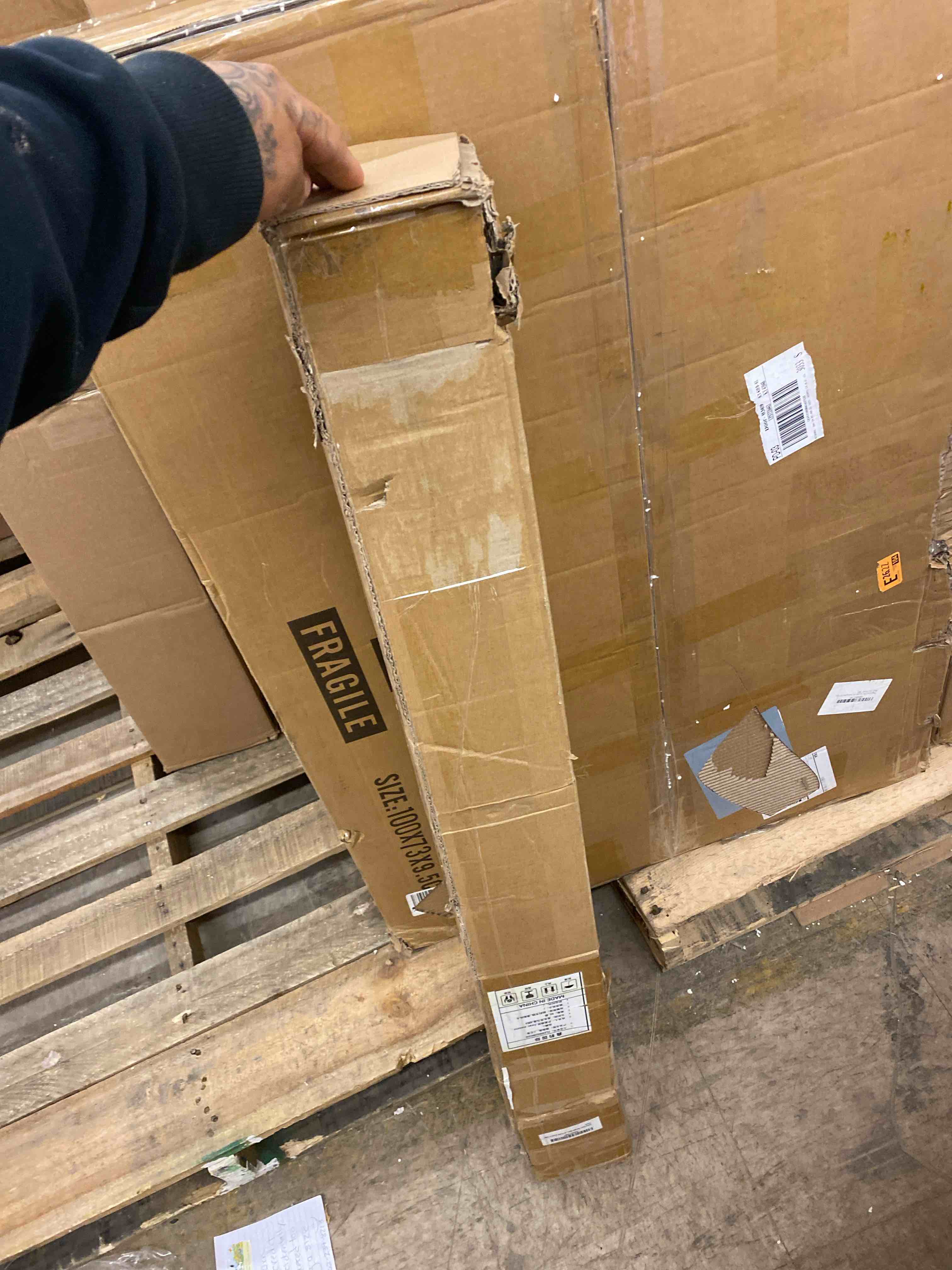 https://s3.amazonaws.com/lotting-images-prod/phillipi/PNK0432265_1738174652095.jpeg