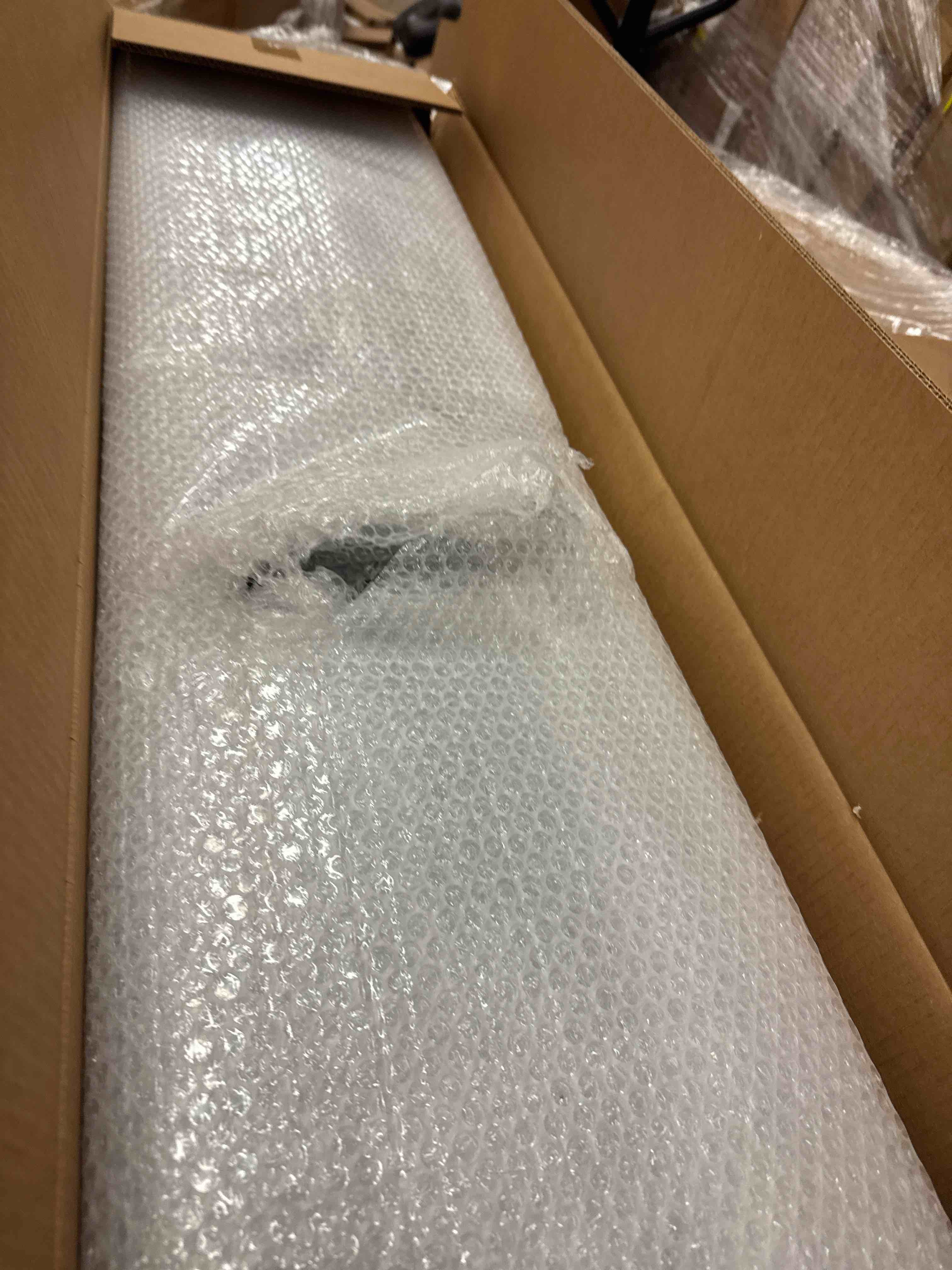 https://s3.amazonaws.com/lotting-images-prod/phillipi/PNK0432319_1738085083213.jpeg