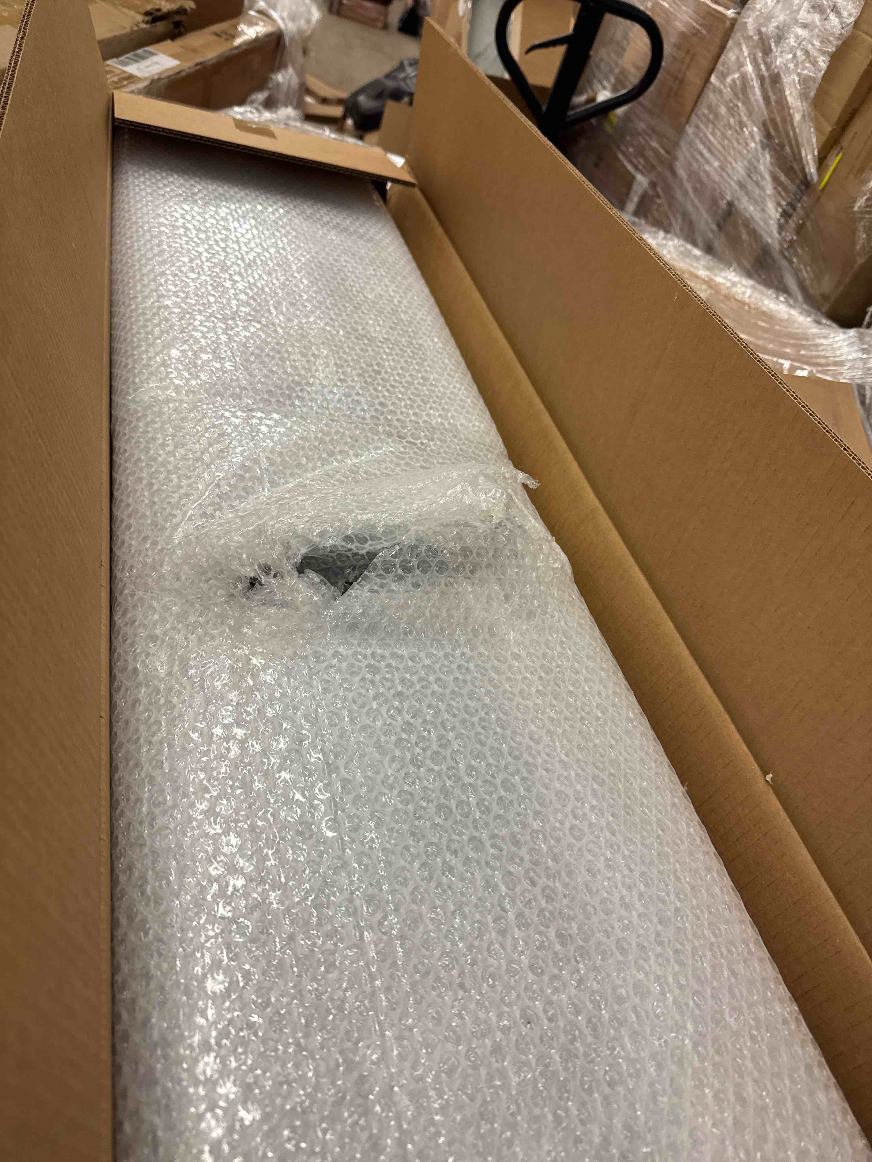 https://s3.amazonaws.com/lotting-images-prod/phillipi/PNK0432319_1738085083957.jpeg