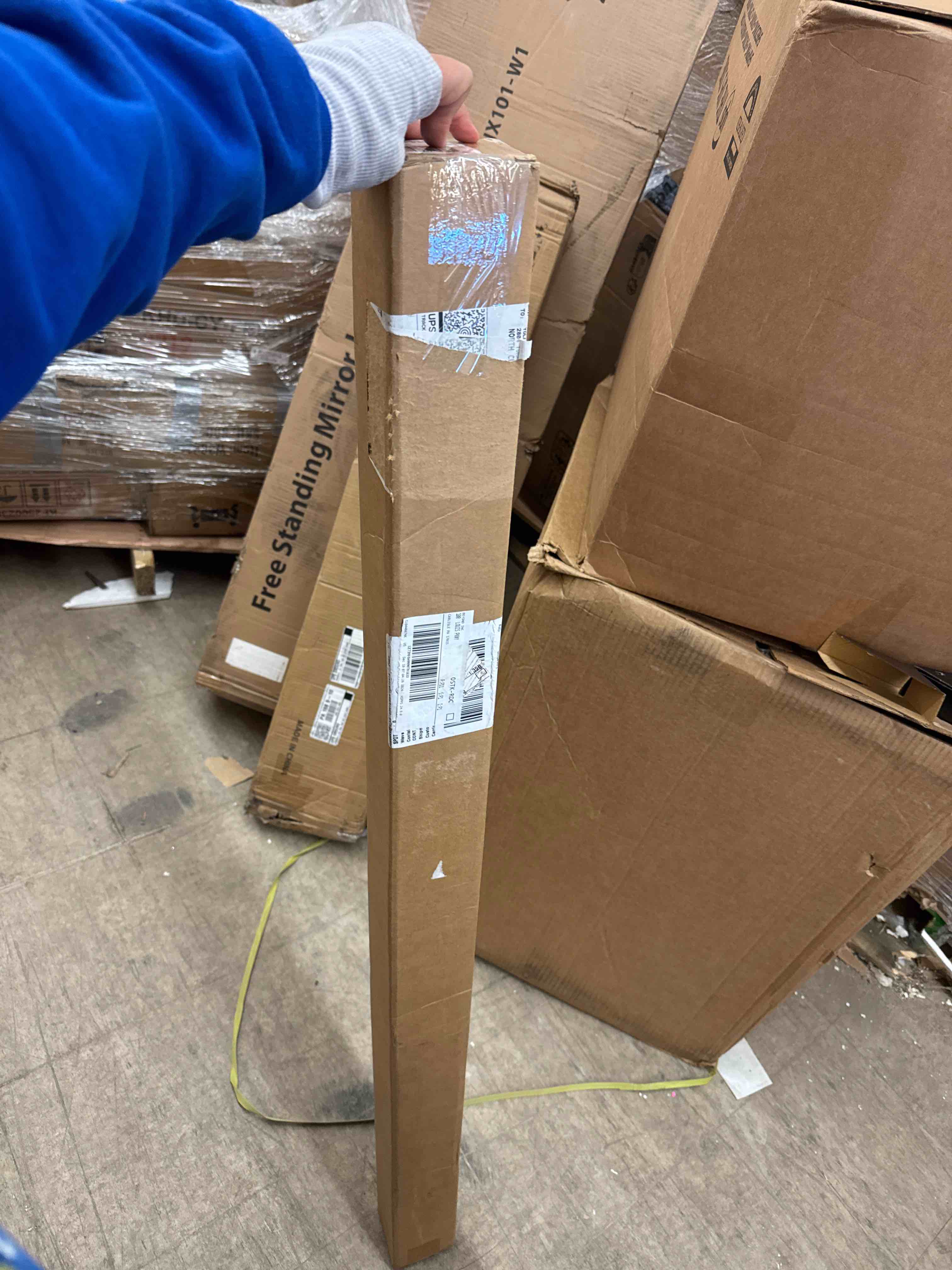 https://s3.amazonaws.com/lotting-images-prod/phillipi/PNK0432321_1738084651689.jpeg