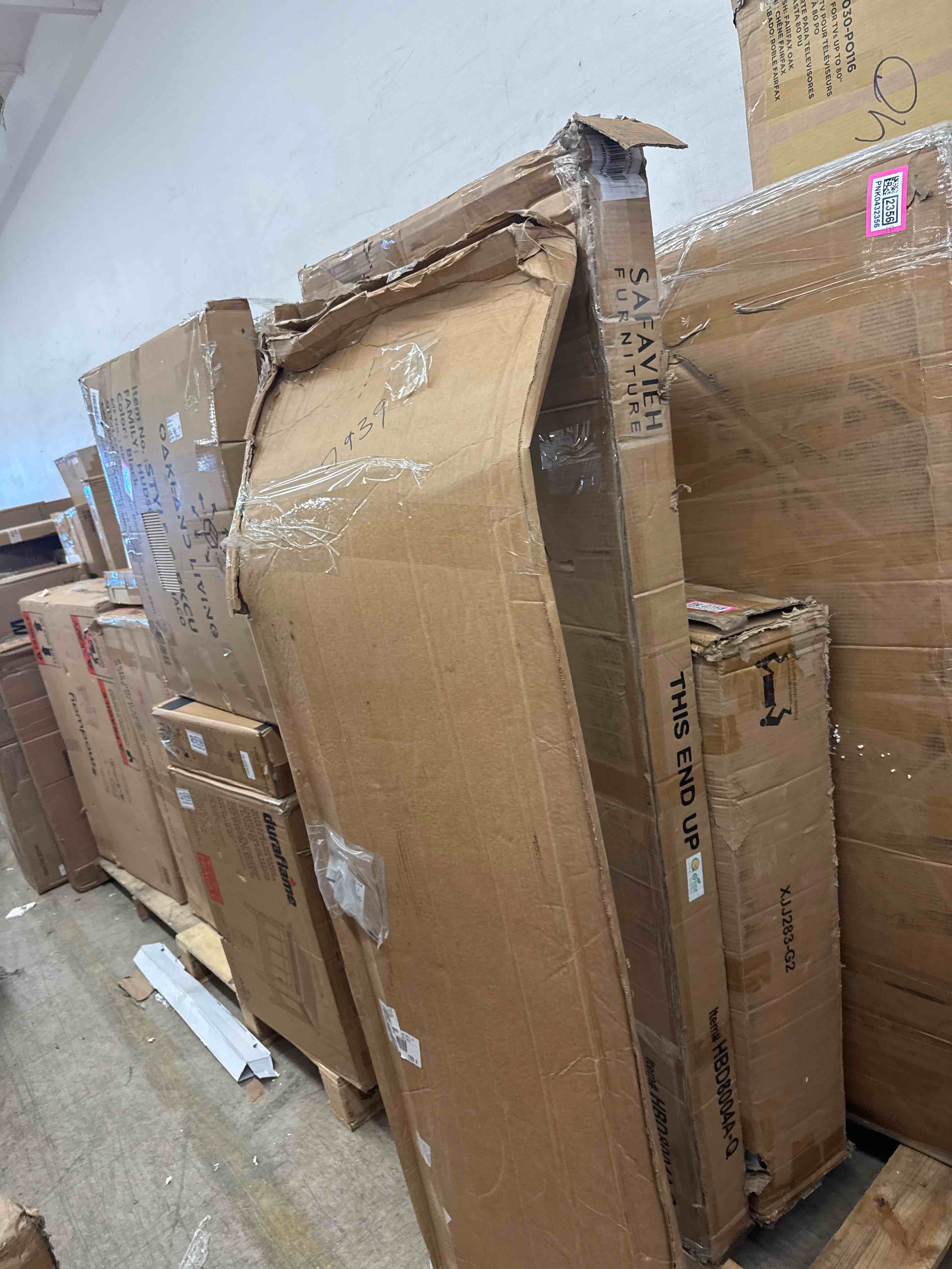 https://s3.amazonaws.com/lotting-images-prod/phillipi/PNK0432349_1738076061755.jpeg
