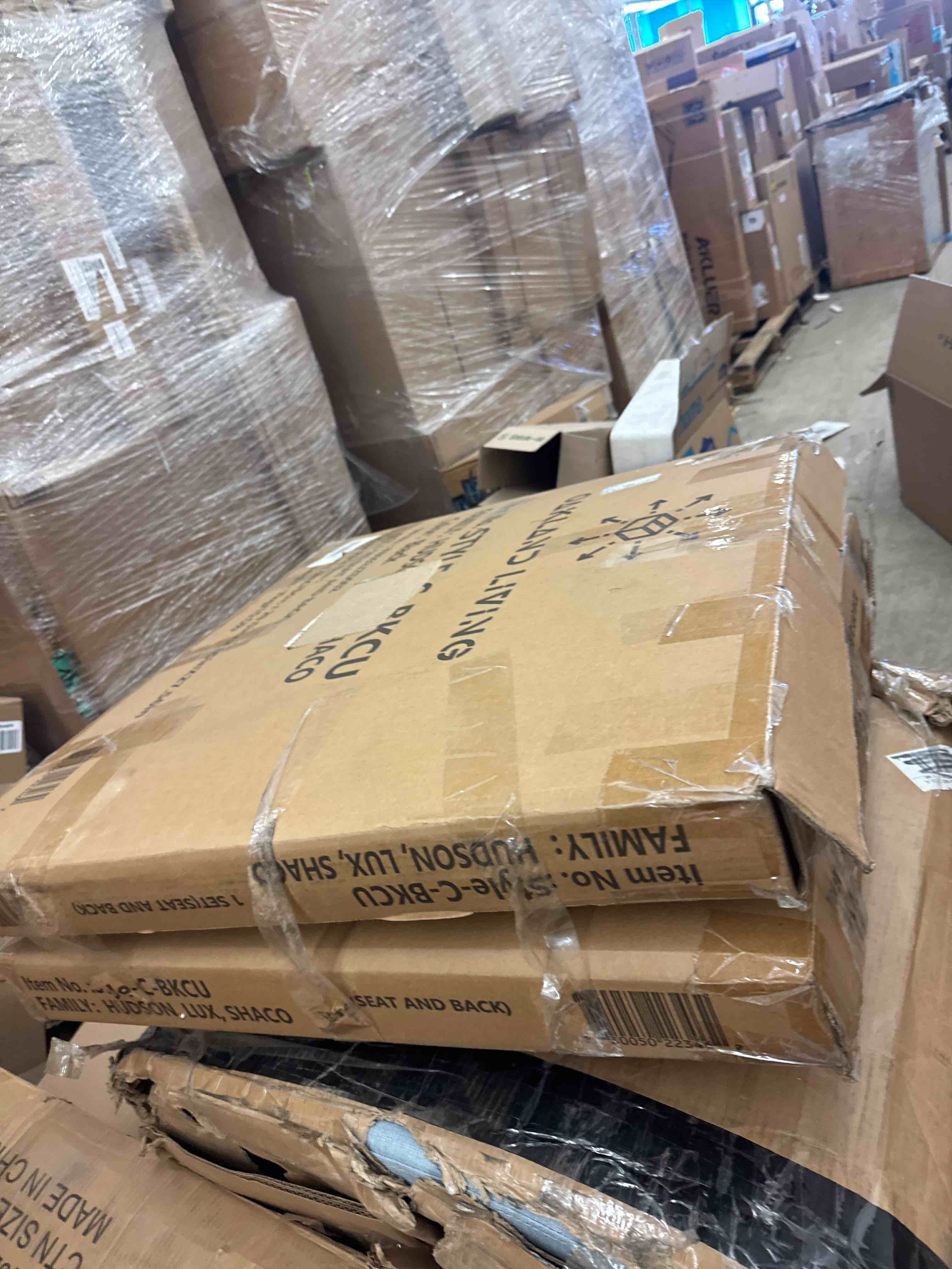 https://s3.amazonaws.com/lotting-images-prod/phillipi/PNK0432351_1738075063724.jpeg