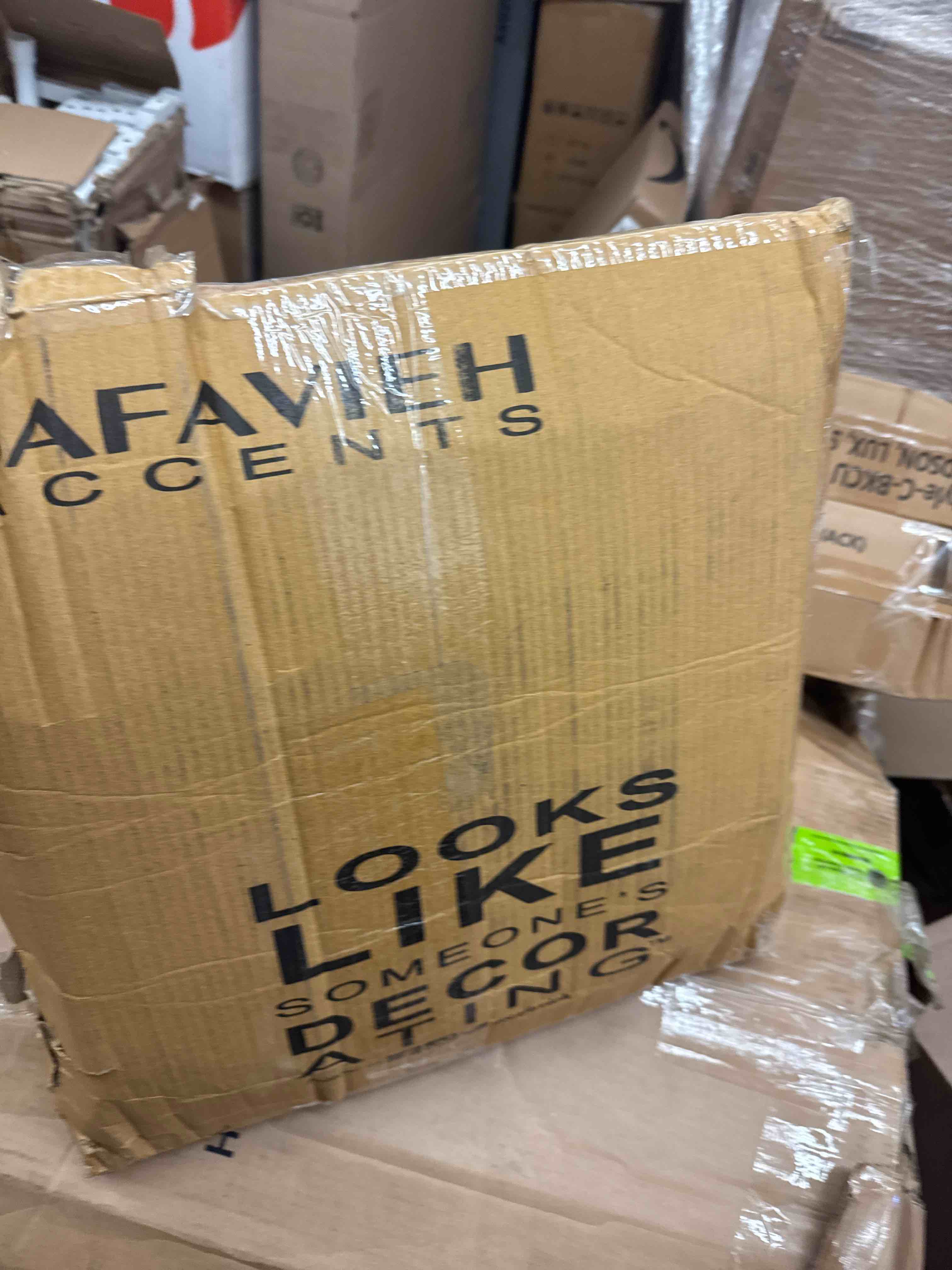 https://s3.amazonaws.com/lotting-images-prod/phillipi/PNK0432354_1738074299617.jpeg