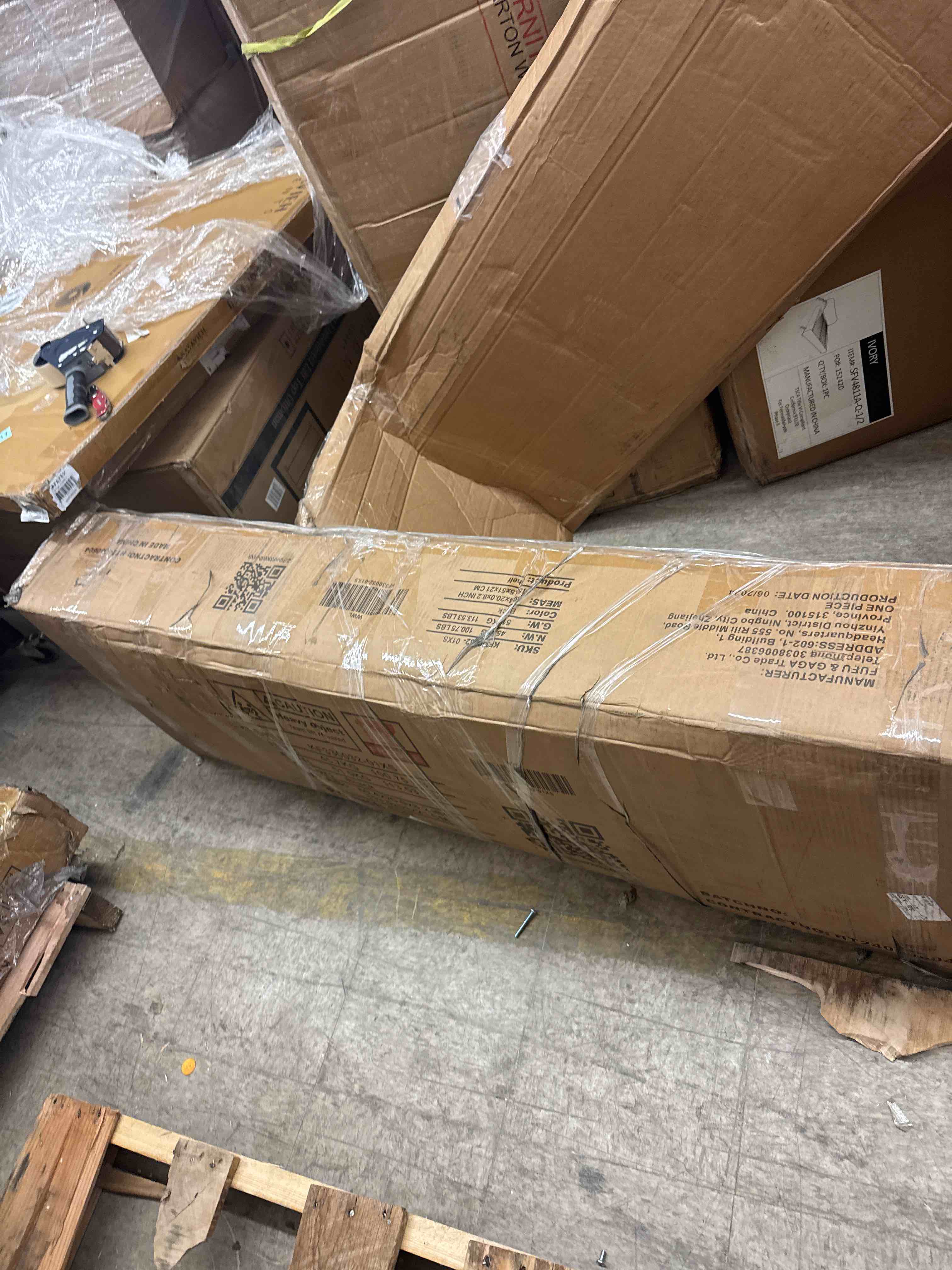 https://s3.amazonaws.com/lotting-images-prod/phillipi/PNK0432356_1738073985614.jpeg