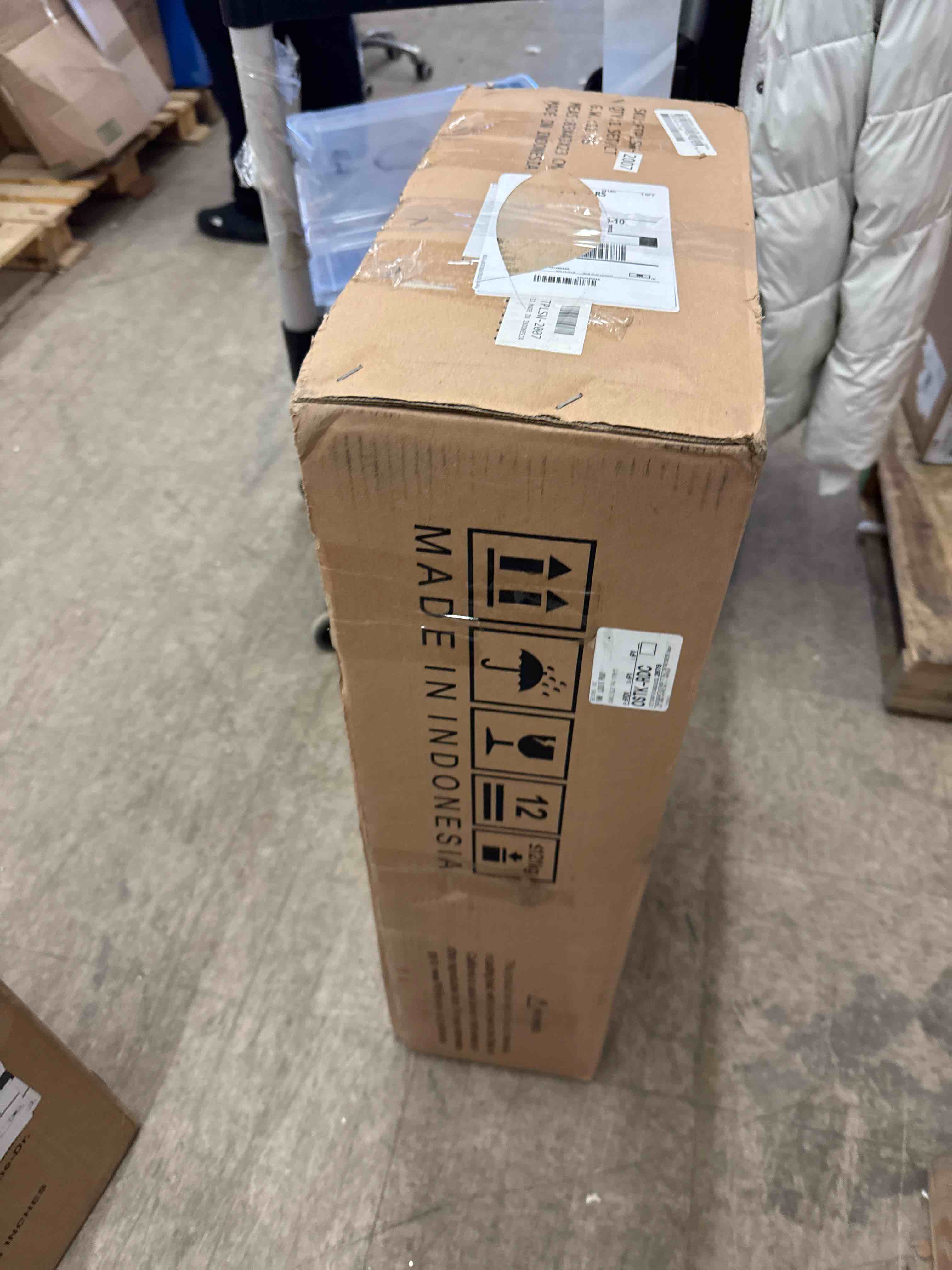 https://s3.amazonaws.com/lotting-images-prod/phillipi/PNK0432414_1737996841803.jpeg